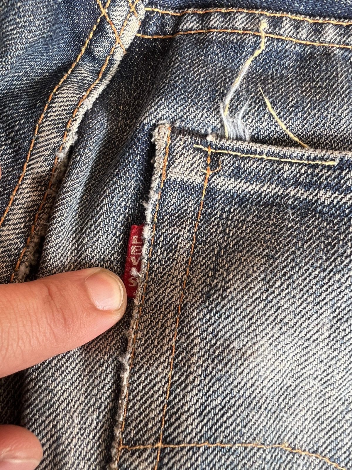 Levi's Vintage Distressed Levi’s 501 E LVC Selvedge Denim Jean Size US 32 / EU 48 - 23 Thumbnail