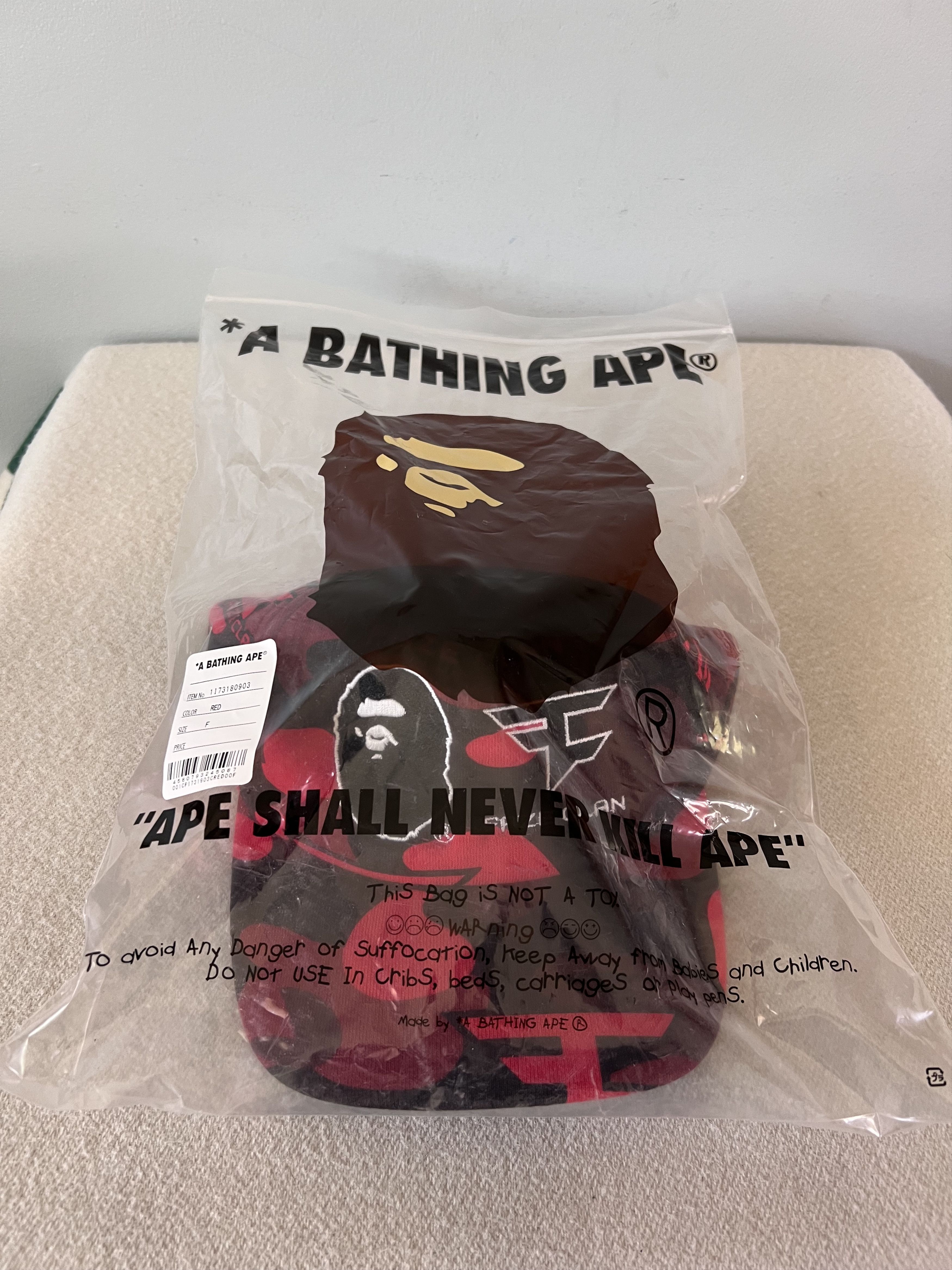 Bape × FaZe Bape Faze Clan Snap Back Camo Hat in Red Size ONE SIZE - 7 Thumbnail