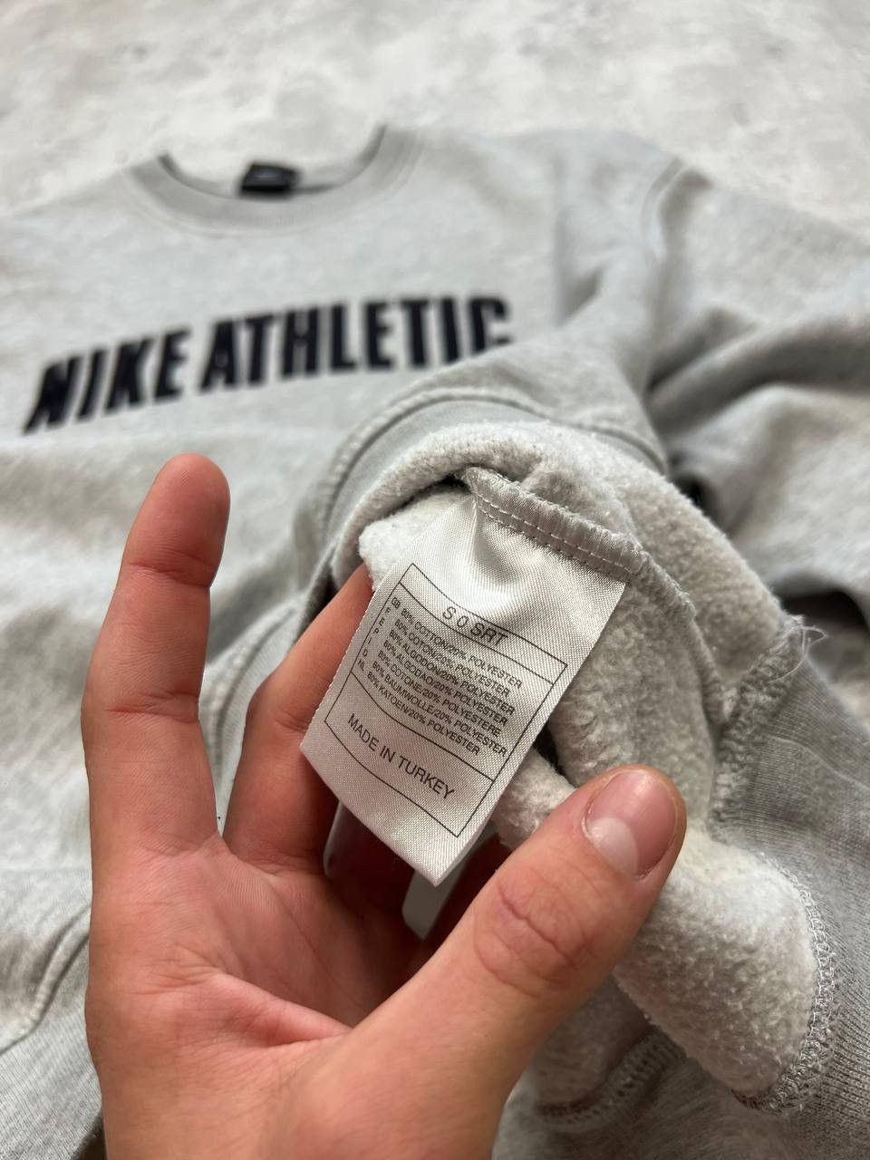 Nike Vintage Nike Athletic Sweatshirt Embroidered Big Logo Size US L / EU 52-54 / 3 - 12 Thumbnail