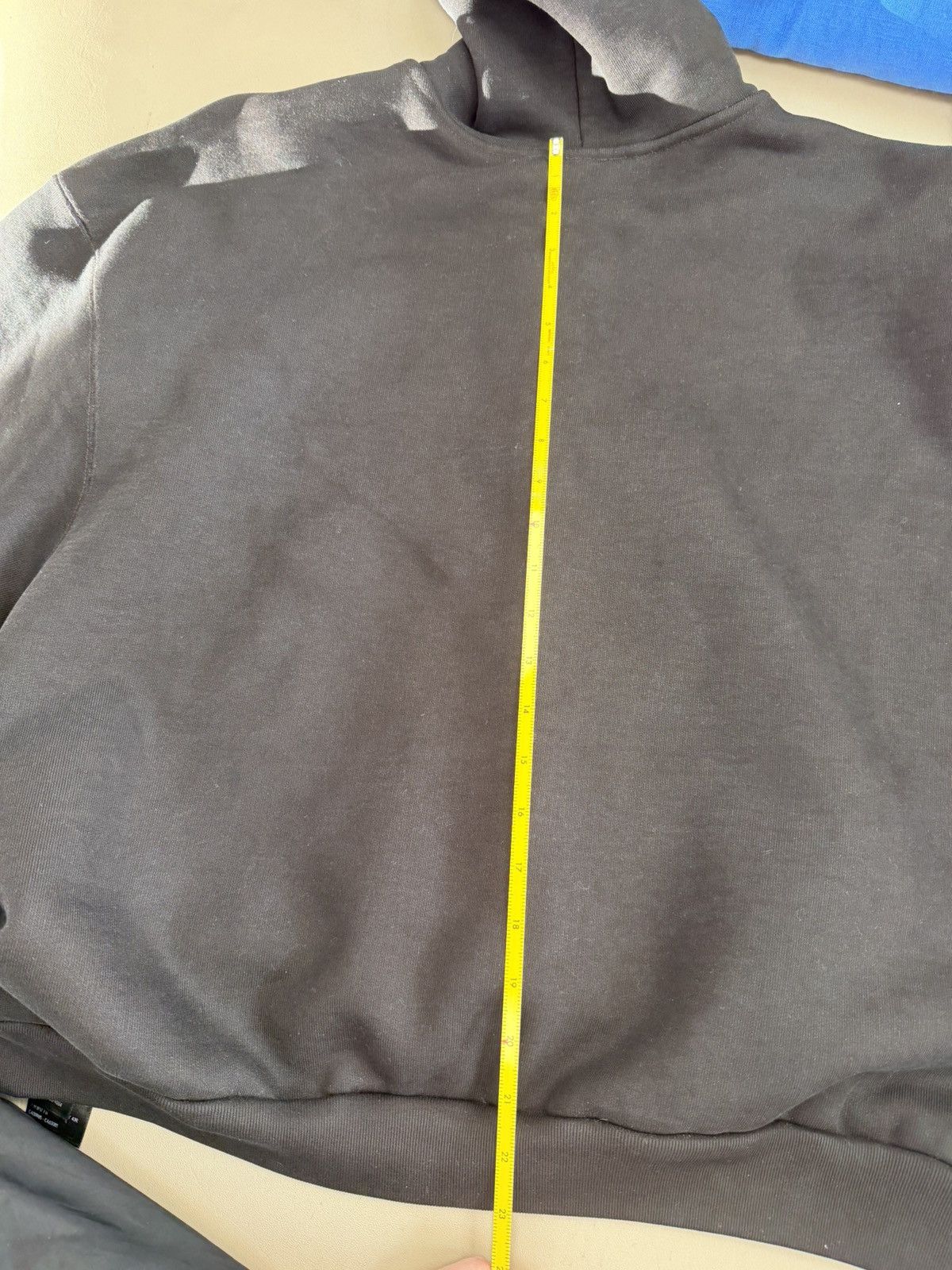 Balenciaga BB UNITY BOXY ZIP-UP HOODIE BLACK (XS) Size US XS / EU 42 / 0 - 17 Thumbnail