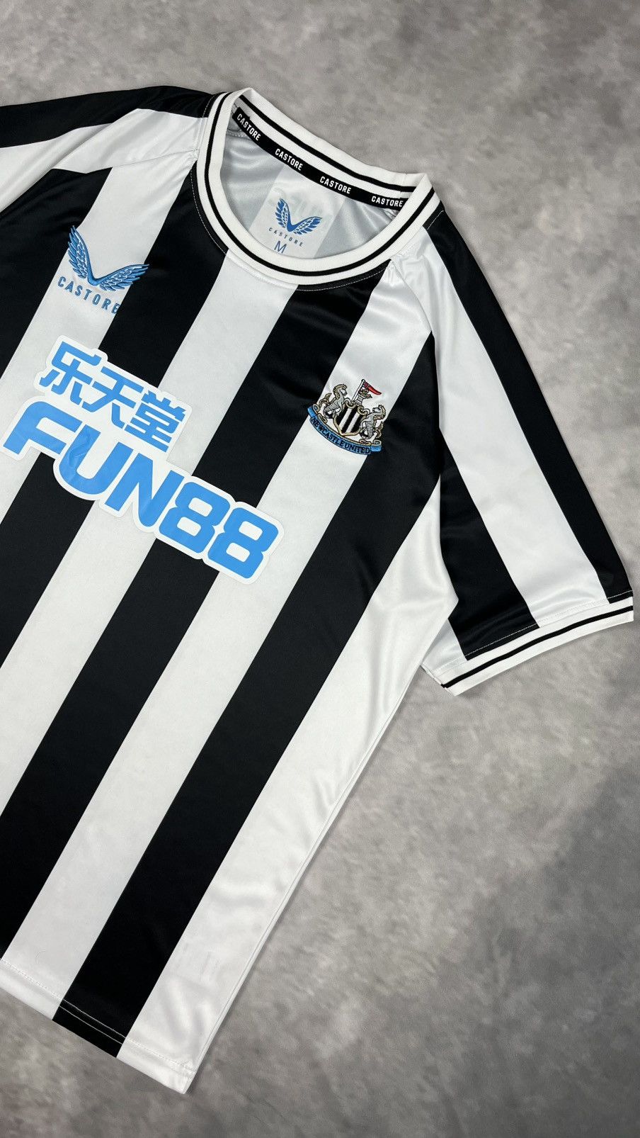 Castore Castore Newcastle United Home Shirt 2022/23 Size M Excellent Size US M / EU 48-50 / 2 - 1 Thumbnail