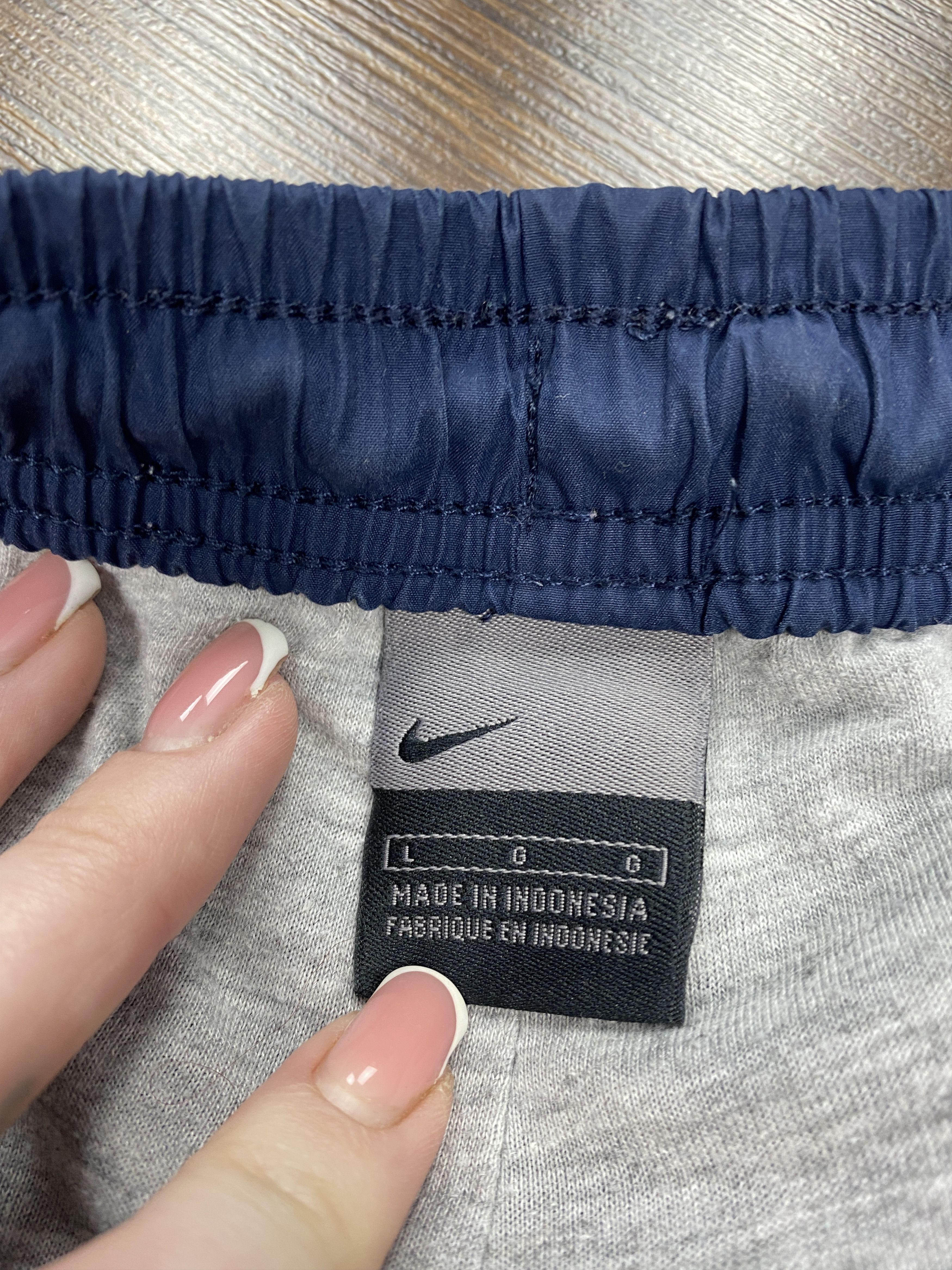 Nike Nike Vintage Mens Nylon Track Pants Size US 34 / EU 50 - 6 Thumbnail