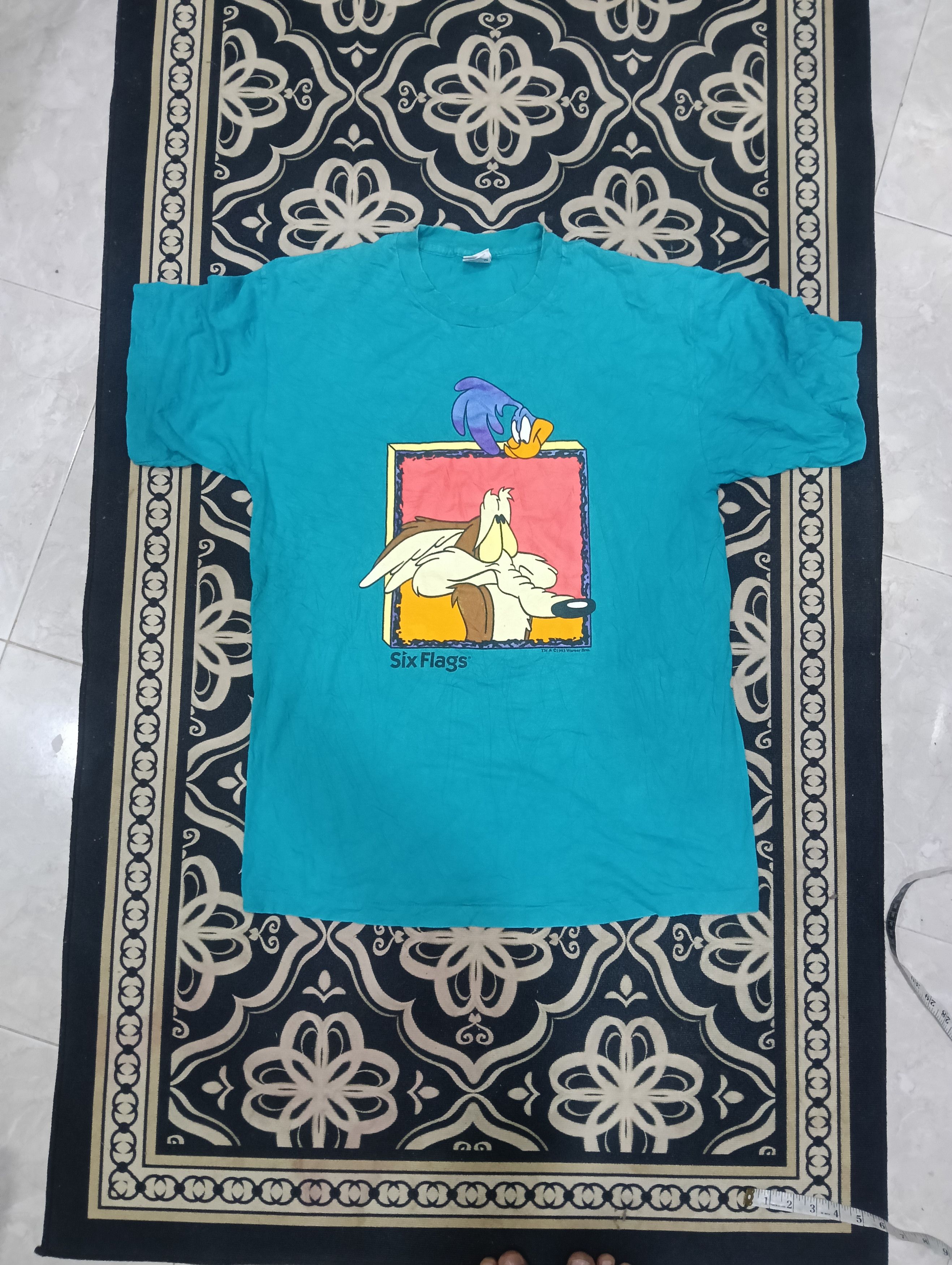 Warner Bros Vintage Six Flags 1993 Tee Size US XL / EU 56 / 4 - 1 Thumbnail