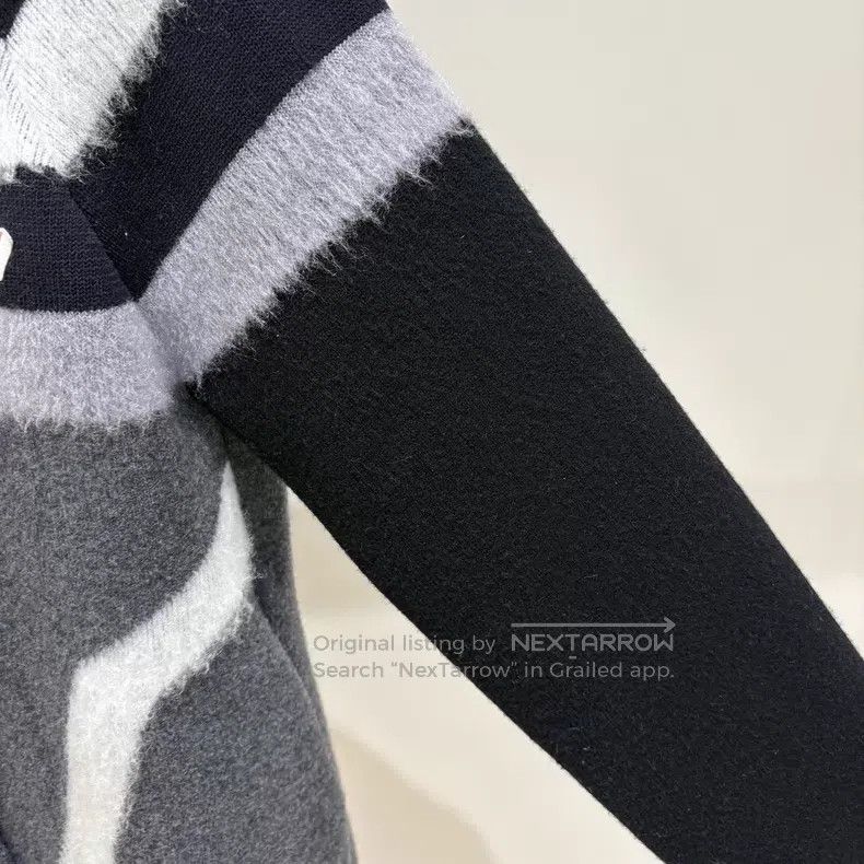 Louis Vuitton Louis Vuitton Black and Grey Patchwork Gold Button Logo Wo Size M / US 6-8 / IT 42-44 - 4 Thumbnail