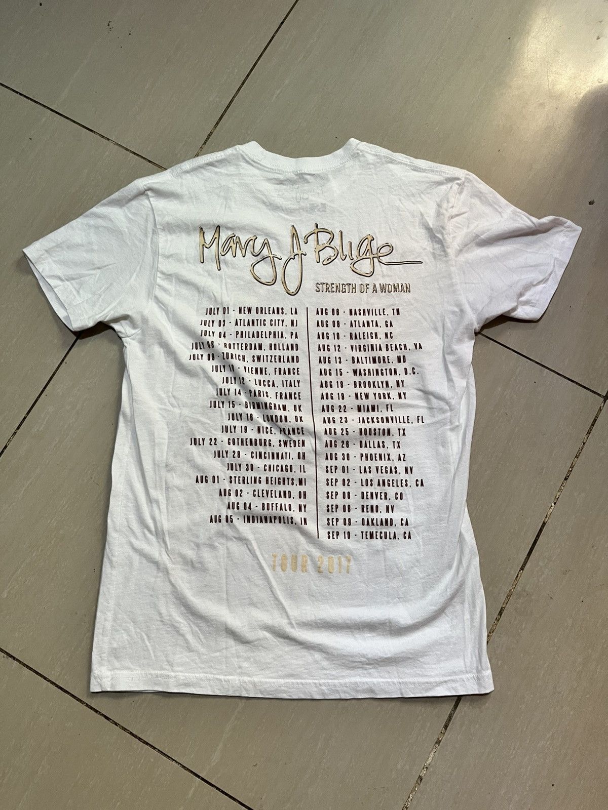 Rap Tees Mary J 2017 Tour Shirt Size US S / EU 44-46 / 1 - 3 Thumbnail