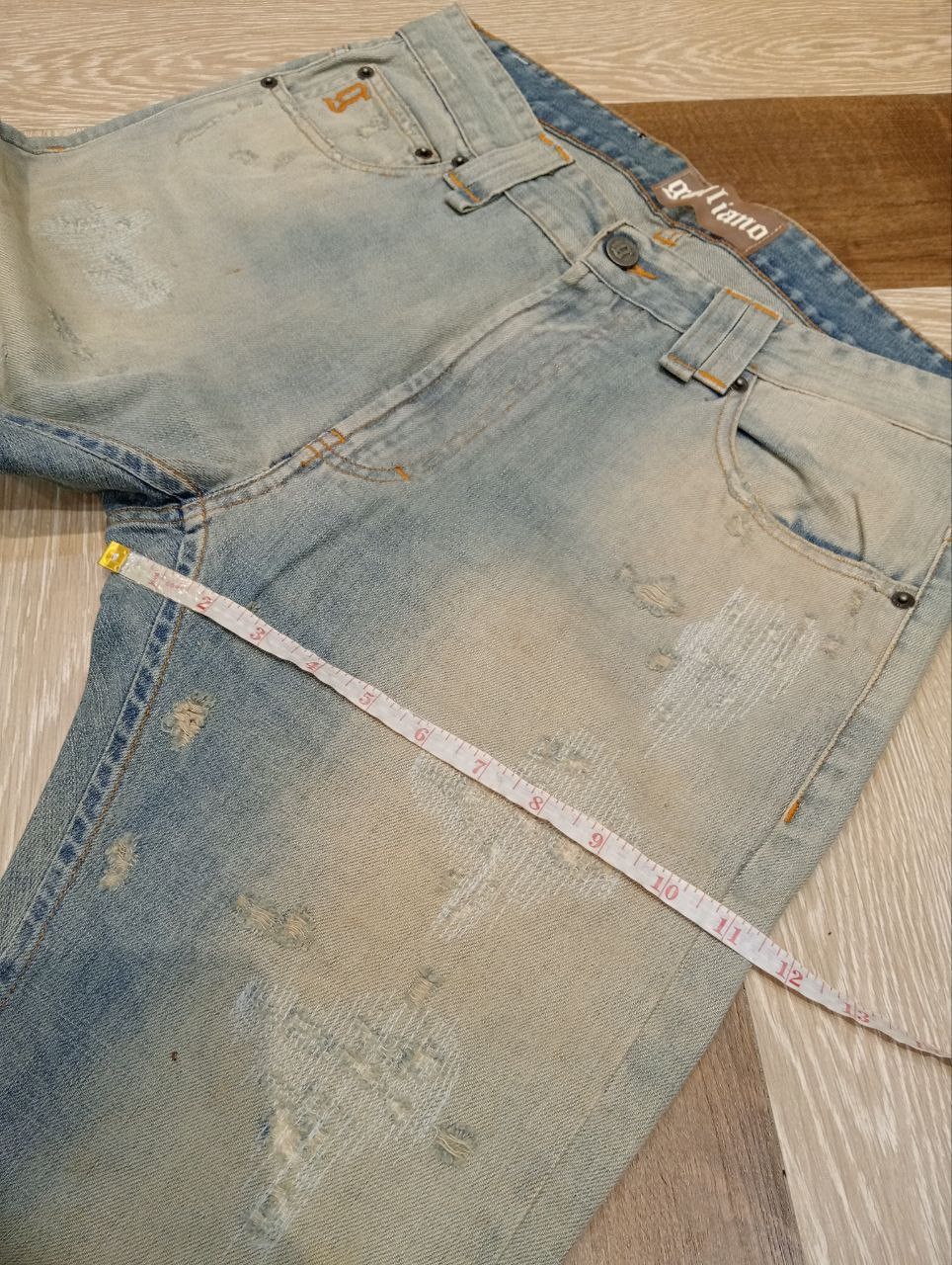 John Galliano JOHN GALLIANO BLUE DISTRESSED DENIM JEANS - SIZE 32 Size US 32 / EU 48 - 24 Thumbnail