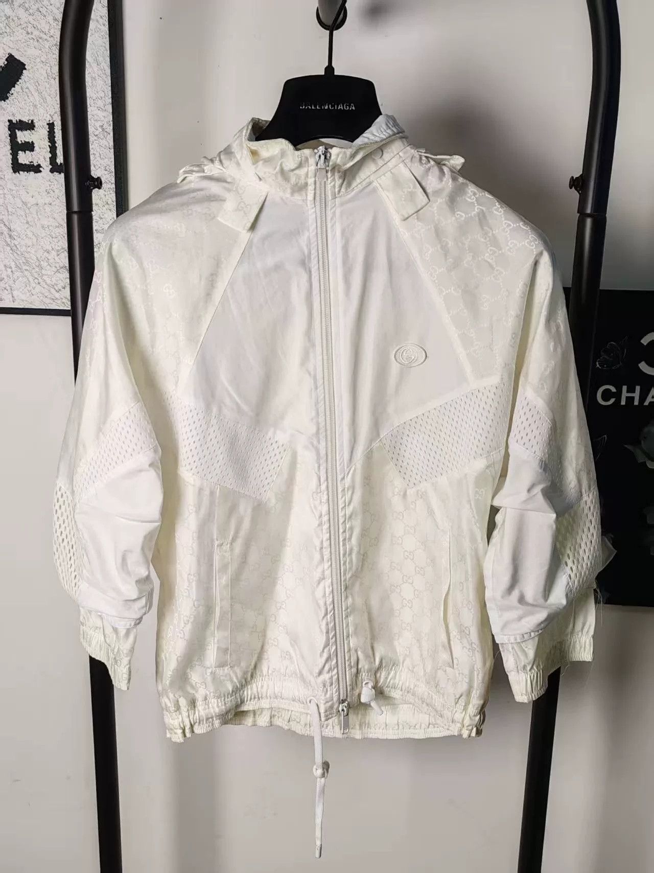 Gucci Authentic Gucci Print Jacket for Sale Size US M / EU 48-50 / 2 - 1 Thumbnail