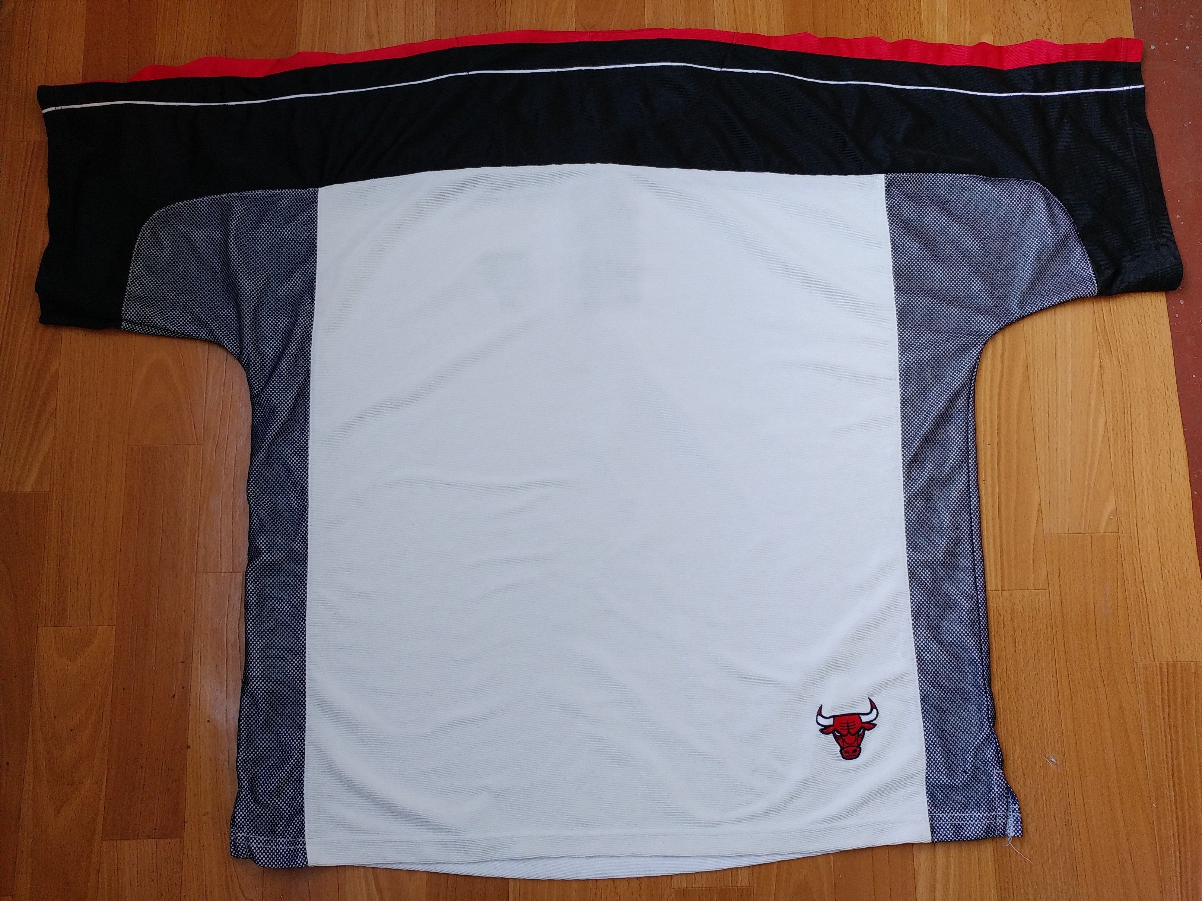 NBA × Starter Starter Chicago Bulls jersey NBA t-shirt vintage size L Size US L / EU 52-54 / 3 - 2 Thumbnail