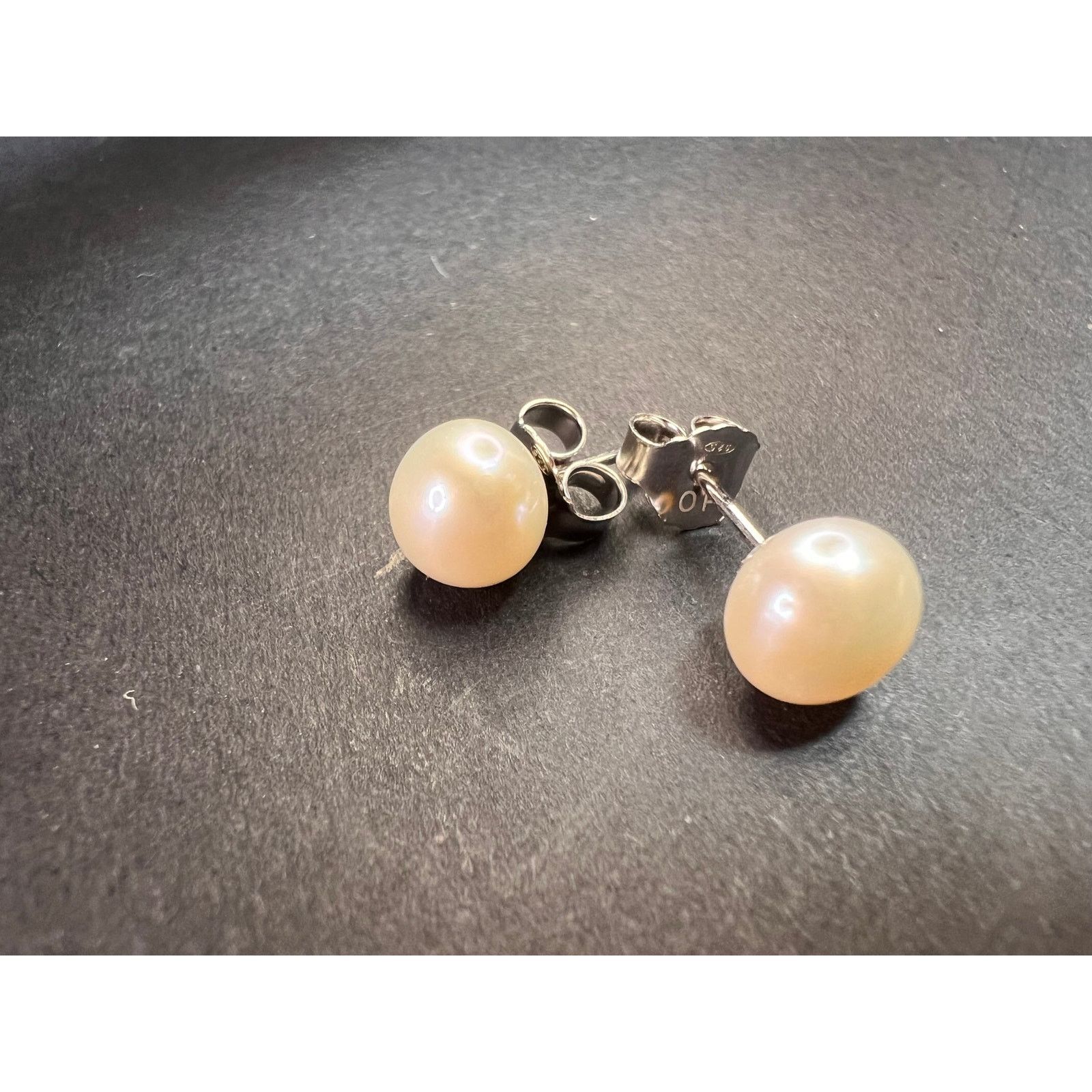 Other NEW white freshwater pearl stud earrings in sterling silver Size ONE SIZE - 9 Thumbnail