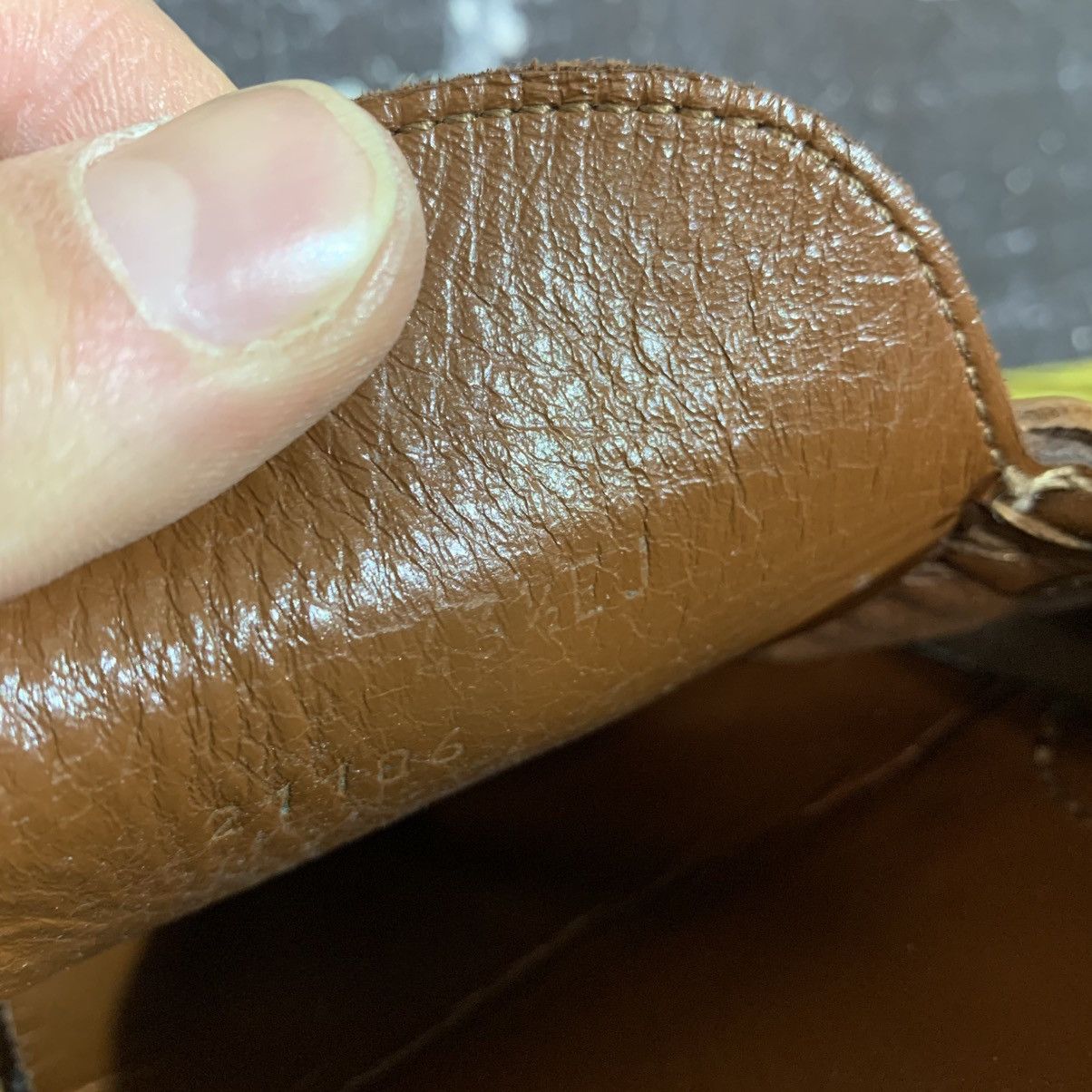 Gucci × Vintage Vintage Gucci Moccasin Suede Loafers Size 43.5 Size US 8.5 / EU 41-42 - 19 Thumbnail