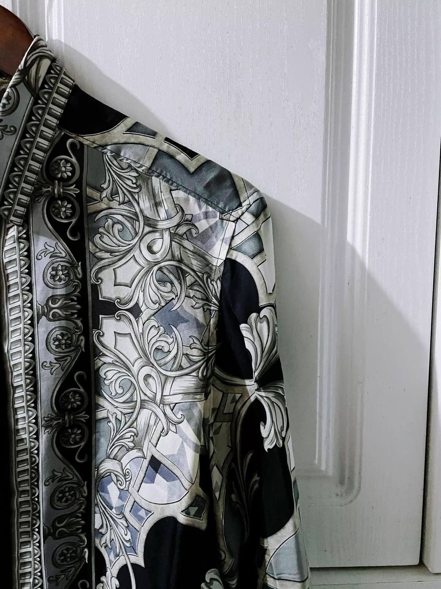 Versace Versace Baroque Ocean Mulberry Silk LS Shirt S 98New Runway Size US S / EU 44-46 / 1 - 4 Thumbnail