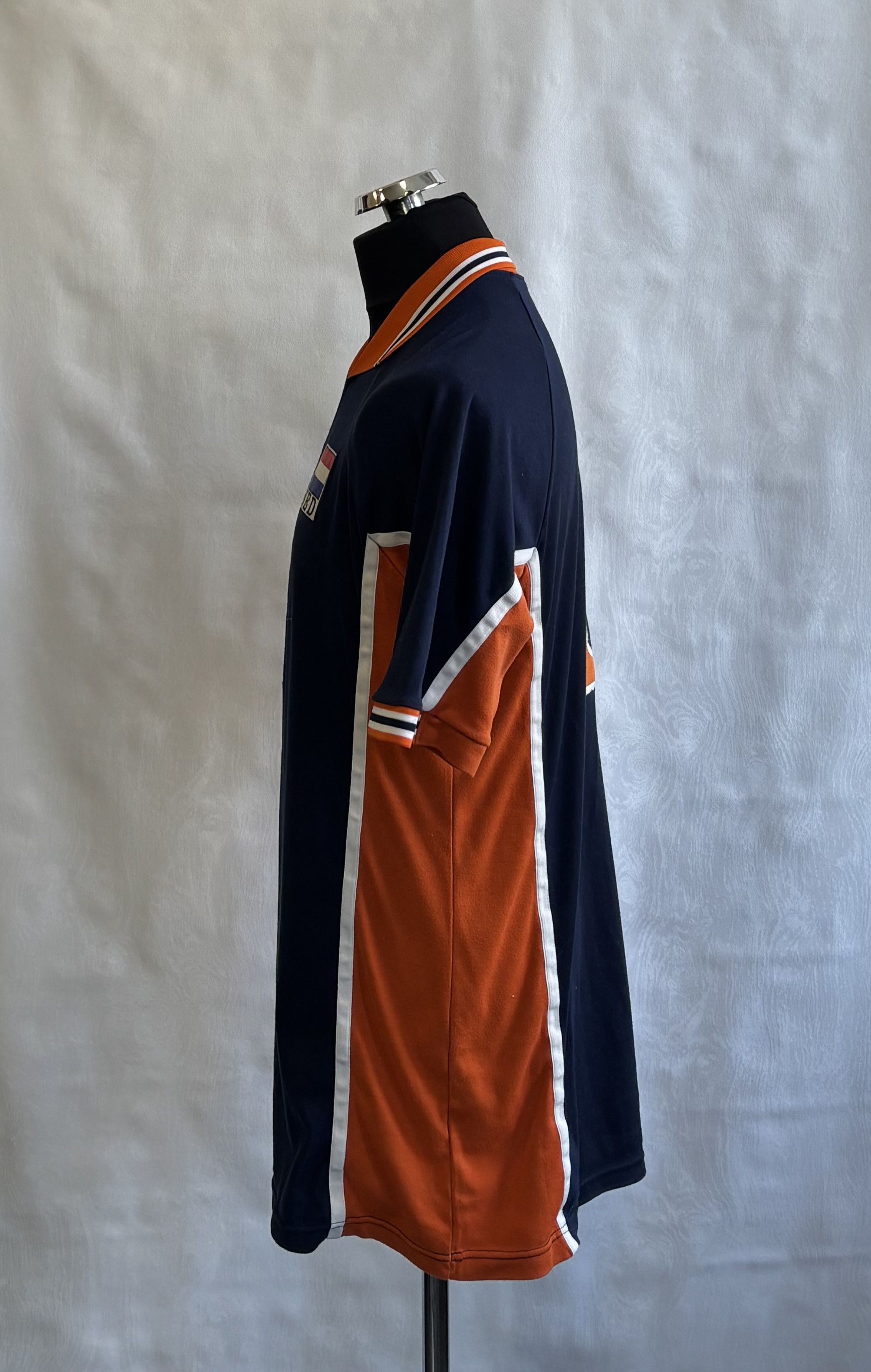 Mizuno Netherlands #3 Mizuno vintage volleyball jersey size L Size US L / EU 52-54 / 3 - 3 Thumbnail
