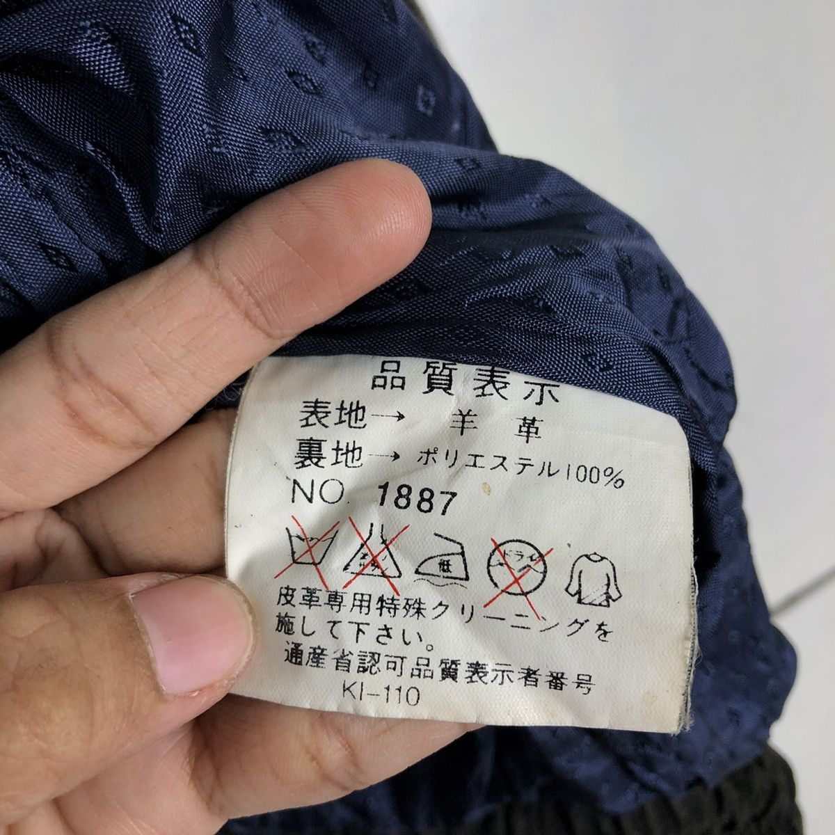 Japanese Brand 🔥VINTAGE BIKER GENUINE LEATHER JACKET CARGO JAPAN MADE Size US L / EU 52-54 / 3 - 19 Thumbnail