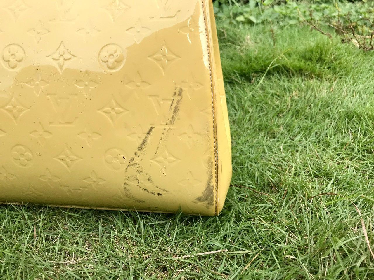 Louis Vuitton Authentic Louis Vuitton Monogram Vernis Leather Brea MM Bag Size ONE SIZE - 14 Thumbnail