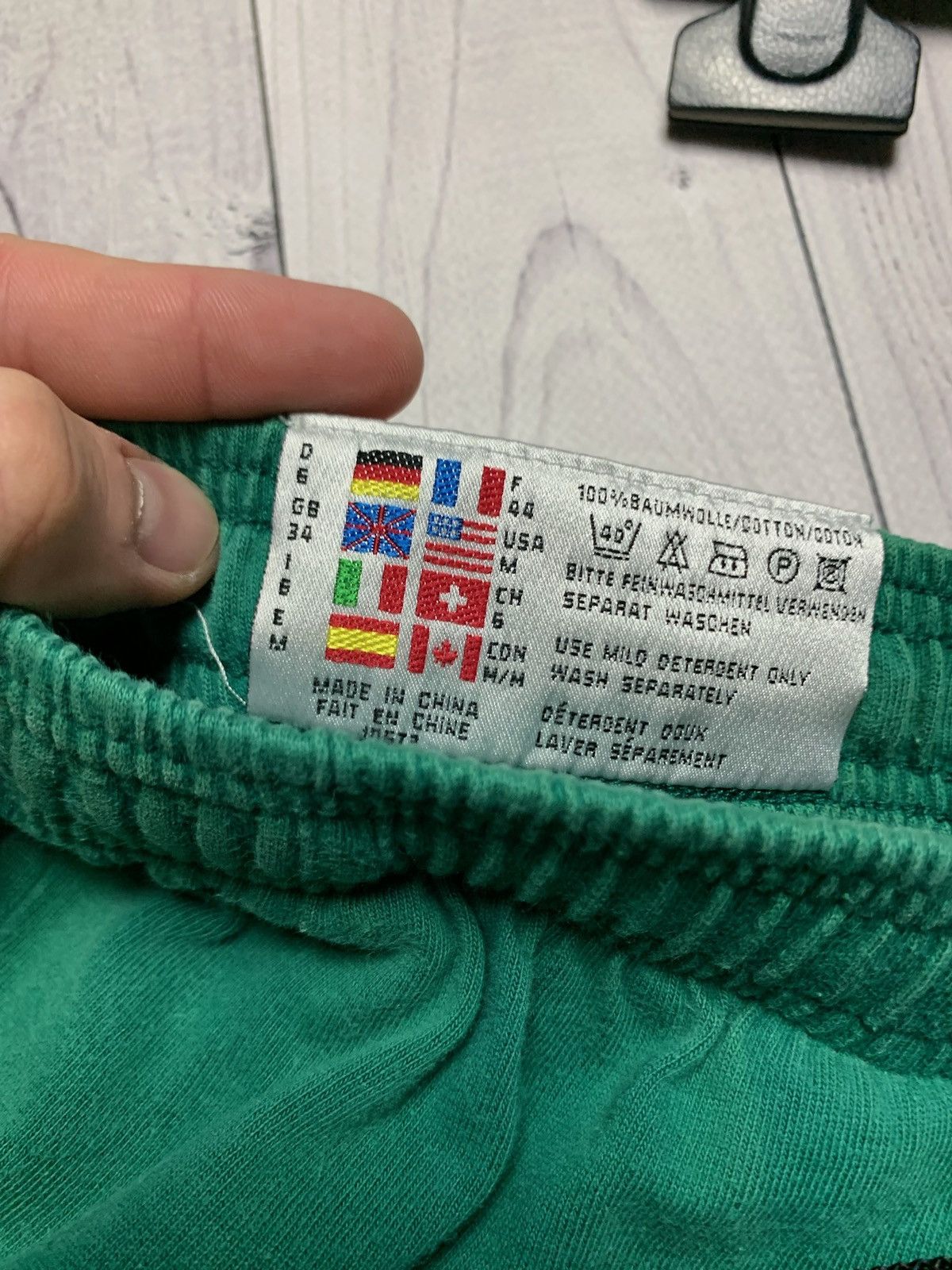 Adidas × Vintage Adidas equipment vintage green shorts Size M Size US 32 / EU 48 - 5 Thumbnail