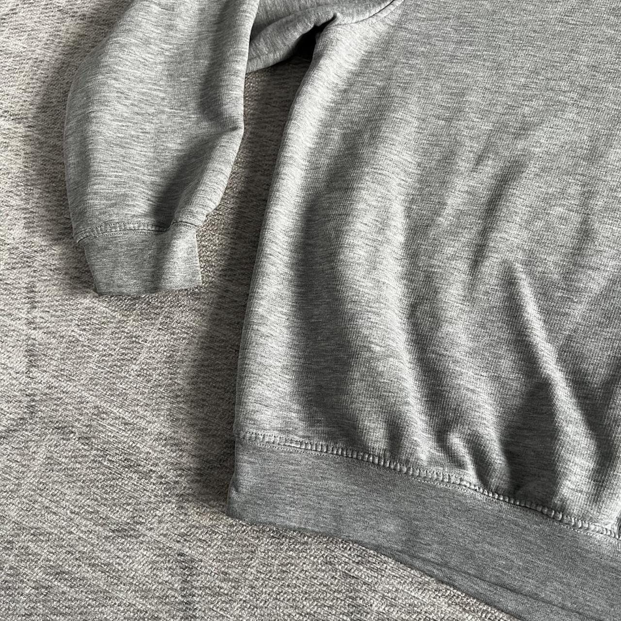 Nike Vintage 2000s Y2K Nike Grey Distress Grunge Crewneck Sweater Size US L / EU 52-54 / 3 - 4 Thumbnail