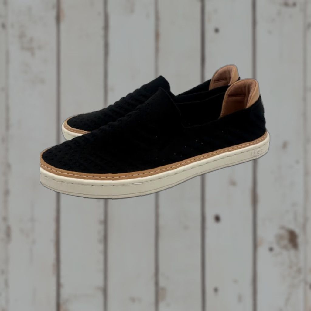 Ugg UGG Sammy Knit Chevron Sneakers Women's 5.5 Black Knit Chevron Flat Slip On Casual Shoes Size US 4 / IT 34 - 1 Thumbnail