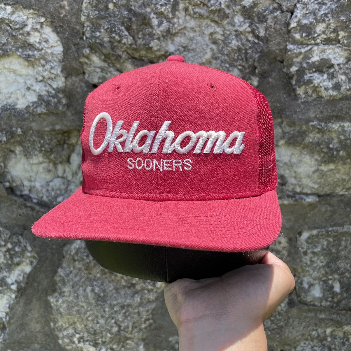 Sports Specialties × Vintage Vtg Oklahoma Sooners Sports Specialties Script Trucker Hat Size ONE SIZE - 1 Thumbnail