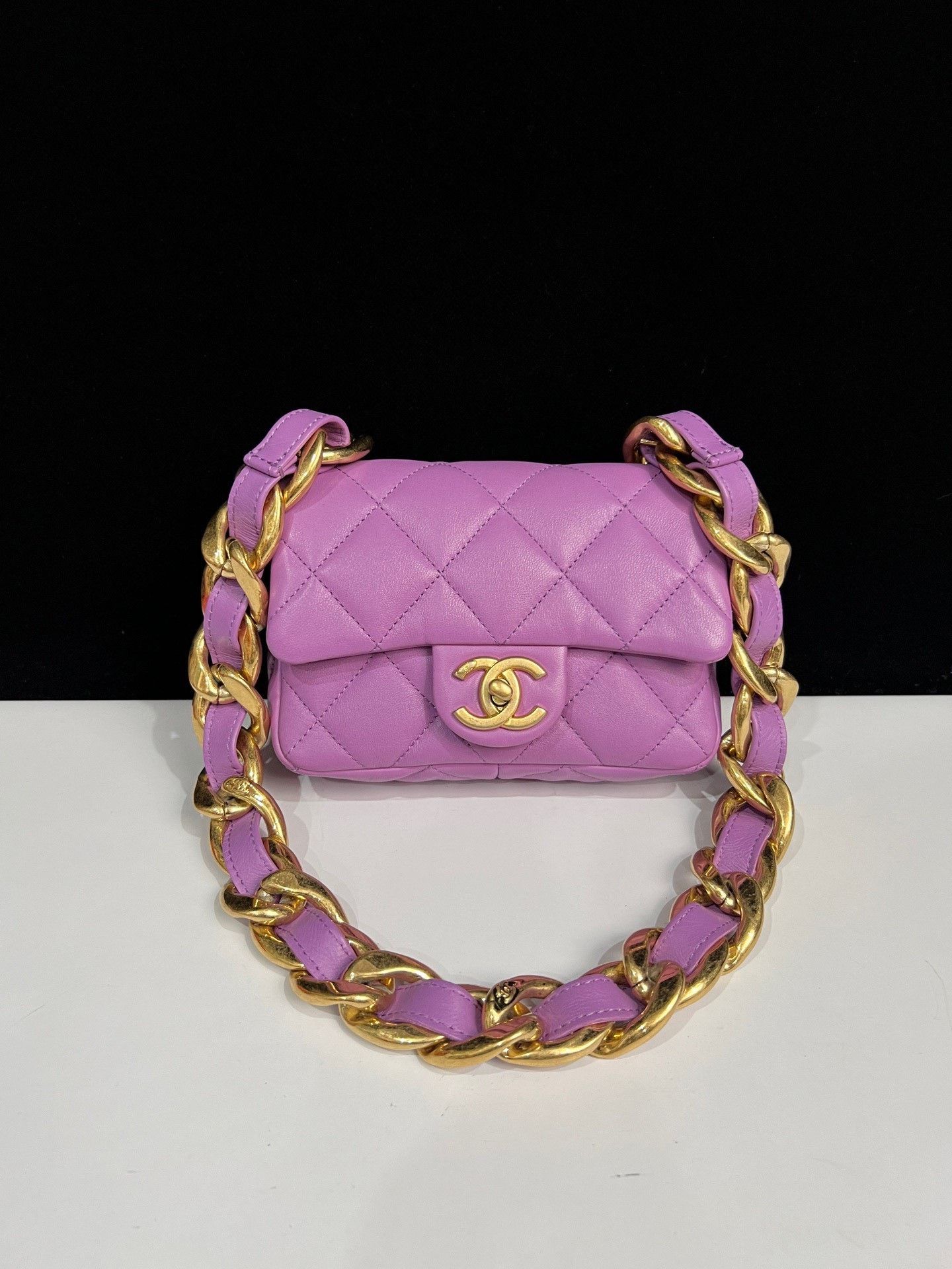 Chanel Pre-loved Bag Very good condition Size ONE SIZE - 1 Thumbnail