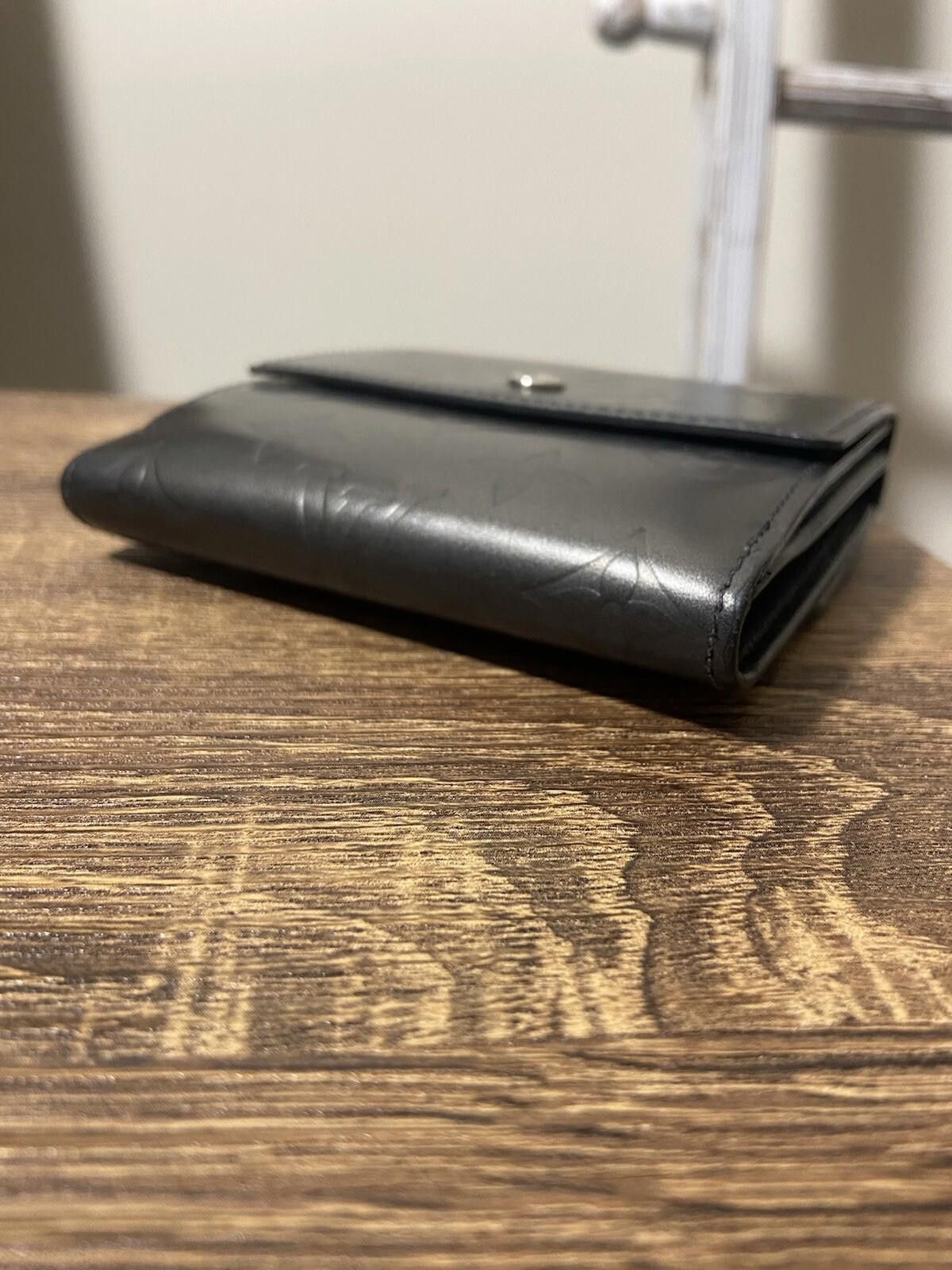 Louis Vuitton Louis Vuitton charcoal gray matte monogram trifold wallet Size ONE SIZE - 7 Thumbnail
