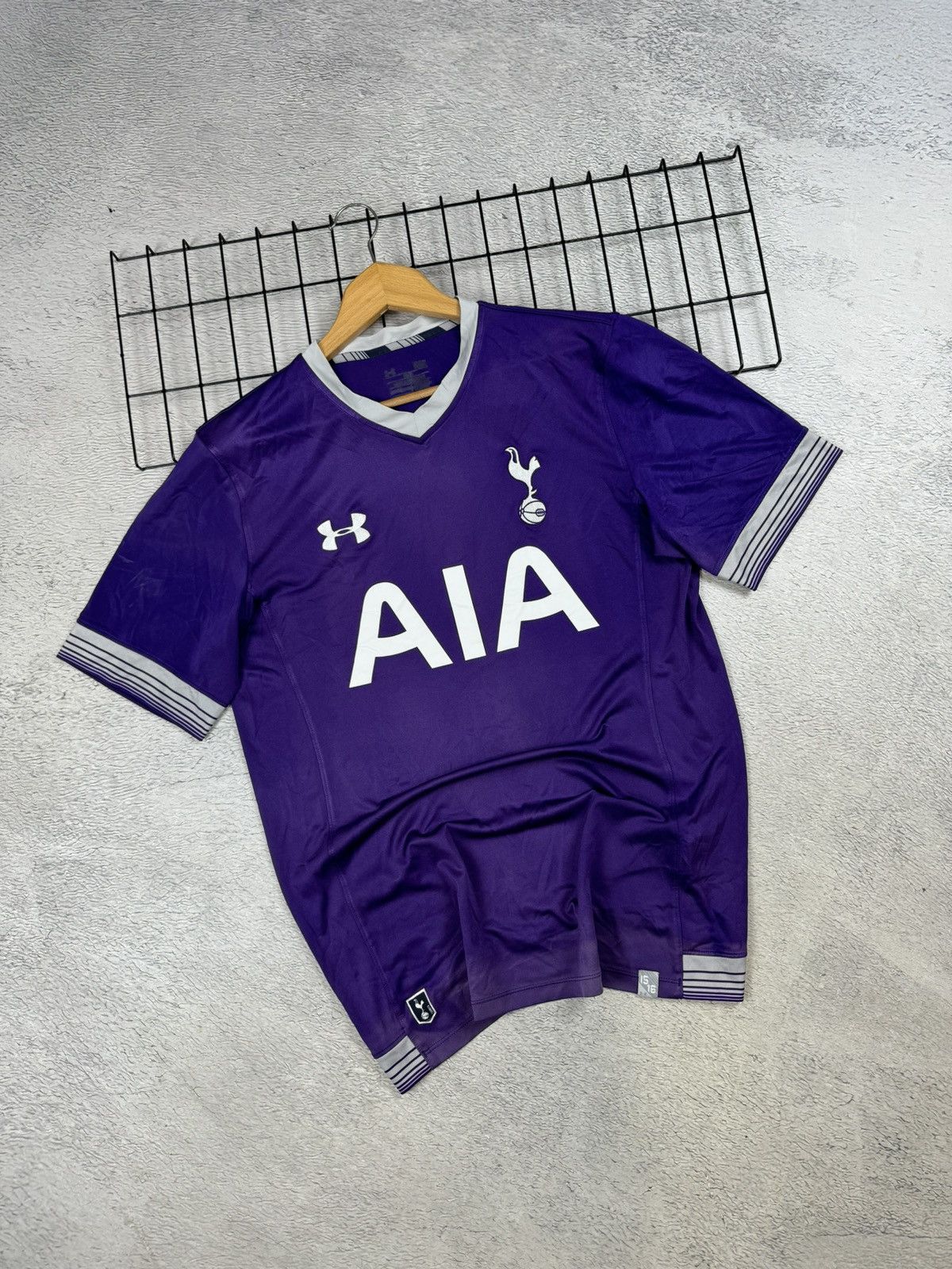 Under Armour × Vintage Vintage Tottenham 2015/16 Third Under Armour Jersey Blokcore Size US L / EU 52-54 / 3 - 1 Thumbnail