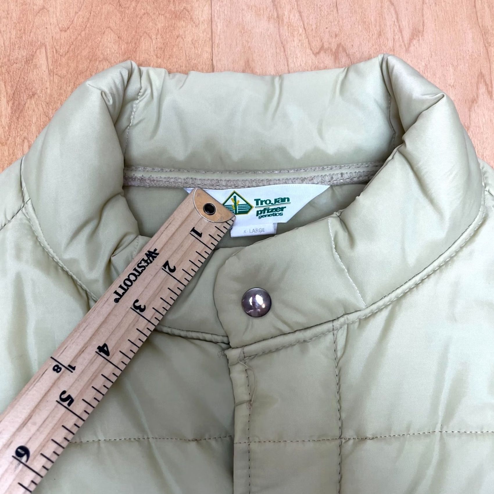 Vintage VINTAGE Trojan Beige Long Sleeve Puffer Jacket Adult XL (Fits 2XL) Full Button & Zip Mens Size US XXL / EU 58 / 5 - 6 Thumbnail