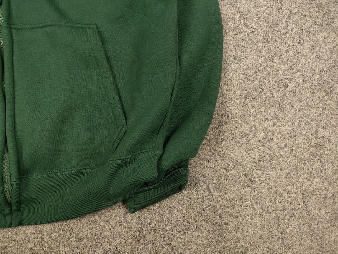 Anime Vintage Attack On Titan Anime Movie Game Zip Logo Hoodie Size US M / EU 48-50 / 2 - 6 Thumbnail
