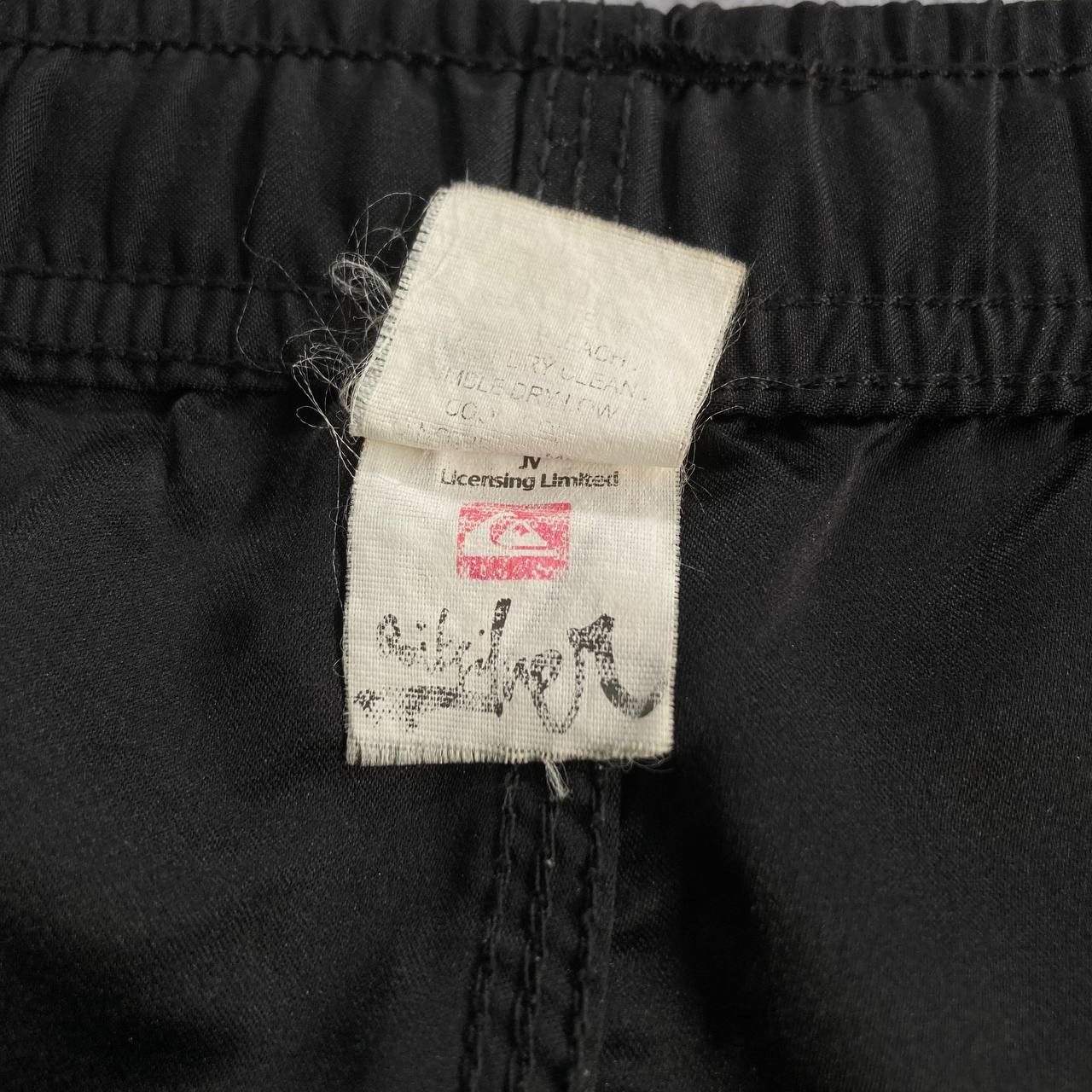 Quiksilver Vintage Board shorts Size US 36 / EU 52 - 11 Thumbnail