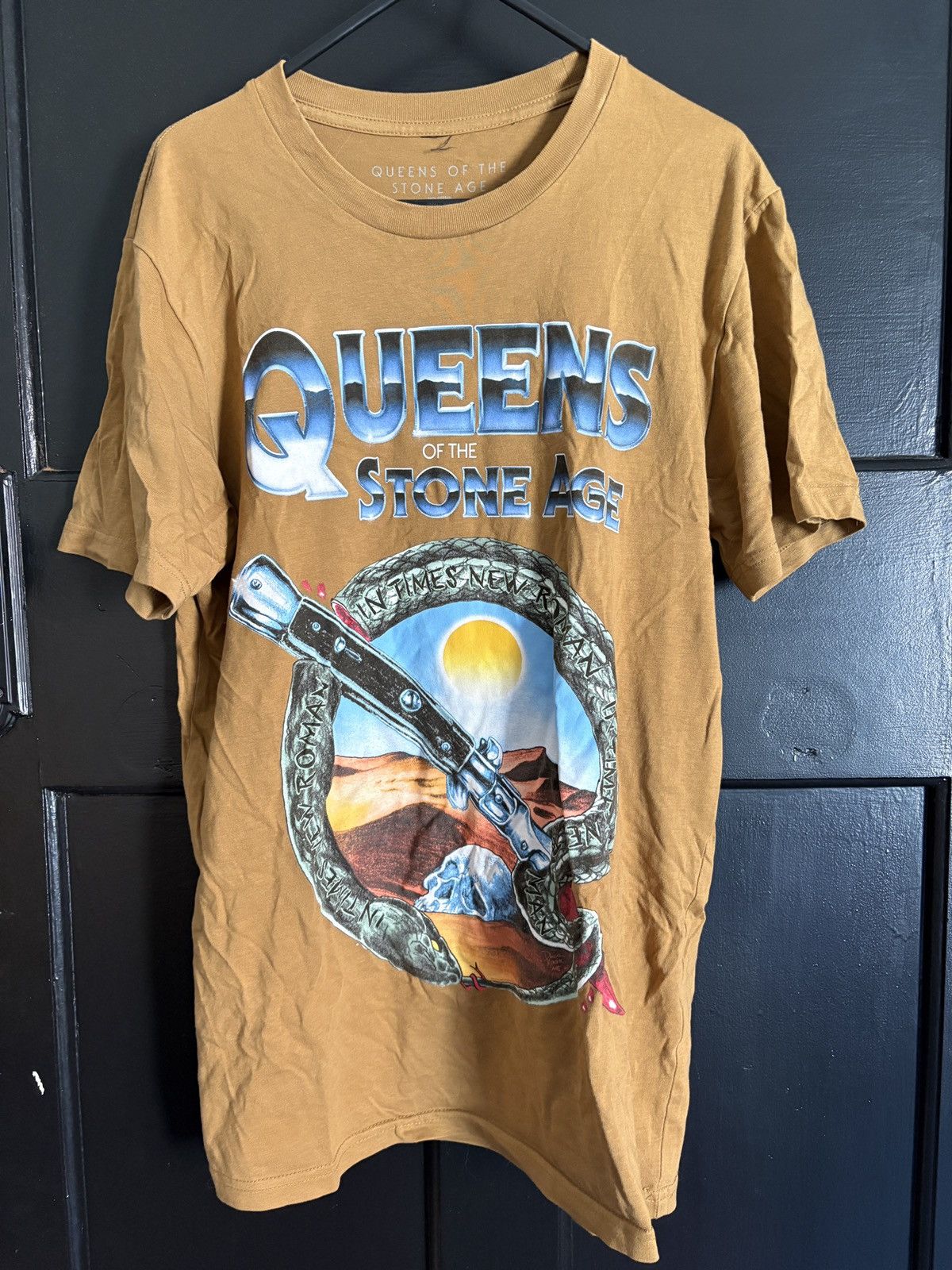 Other Queen of the Stone Age // Times New Roman Band Tour Tee Size US S / EU 44-46 / 1 - 1 Thumbnail