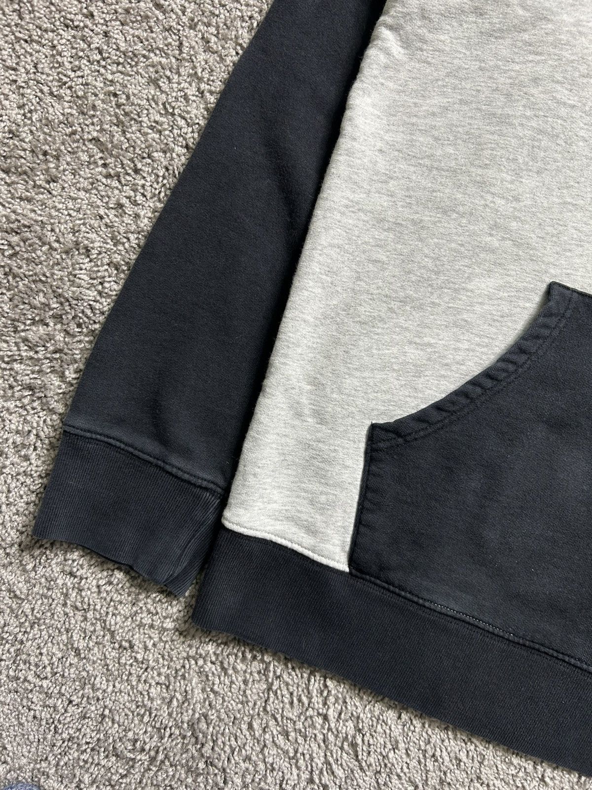Supreme Supreme Two Tone World Famous NHL Sweatshirt Hoodie Size US XL / EU 56 / 4 - 5 Thumbnail