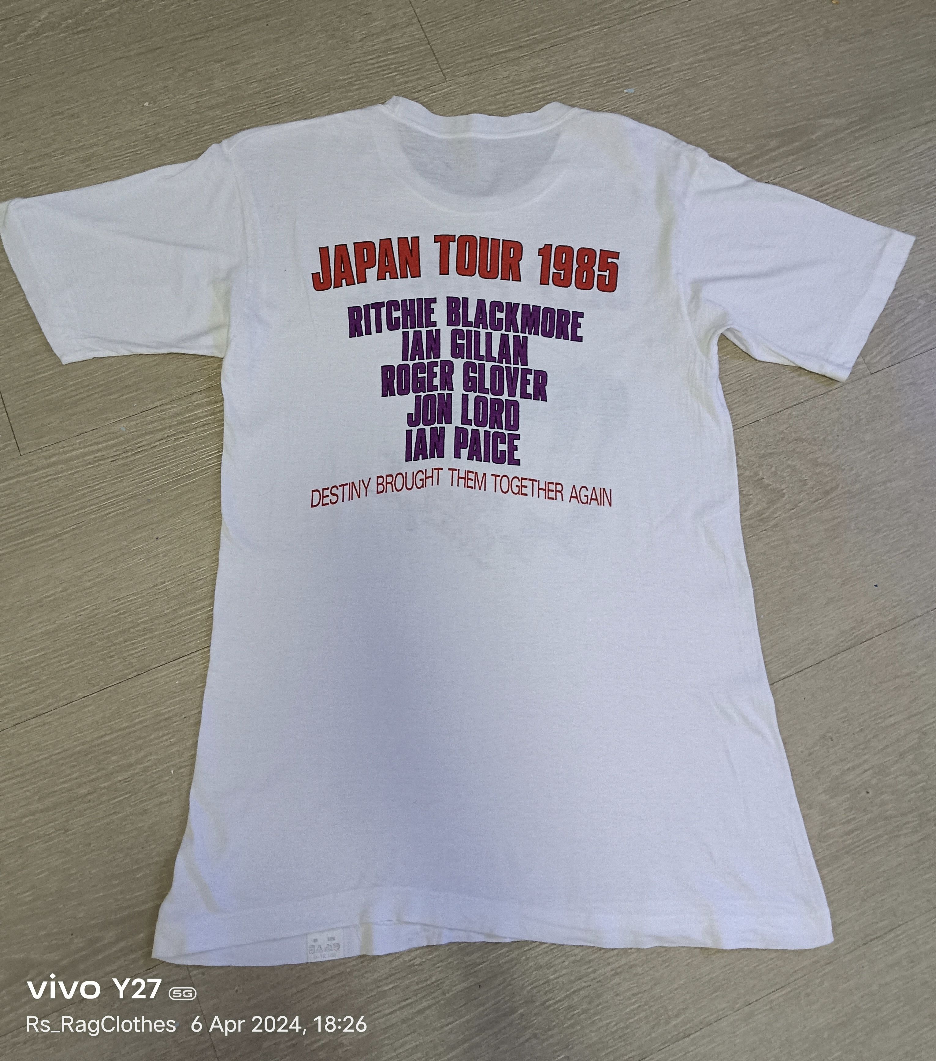 Band Tees VINTAGE DEEP PURPLE TOUR TEE Size US S / EU 44-46 / 1 - 2 Thumbnail
