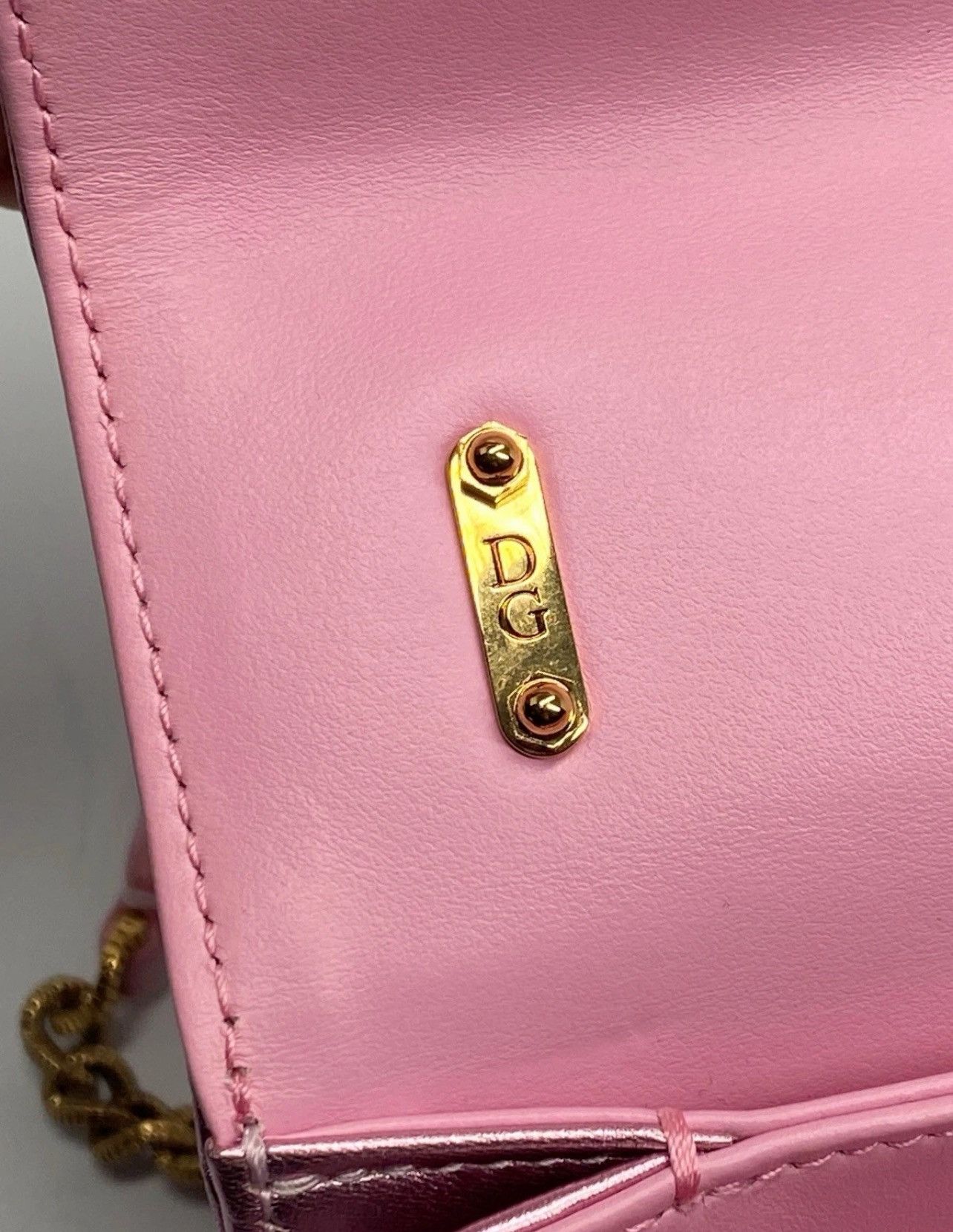 Dolce & Gabbana Dolce & Gabbana Devotion metallic leather shoulder bag Size ONE SIZE - 18 Thumbnail