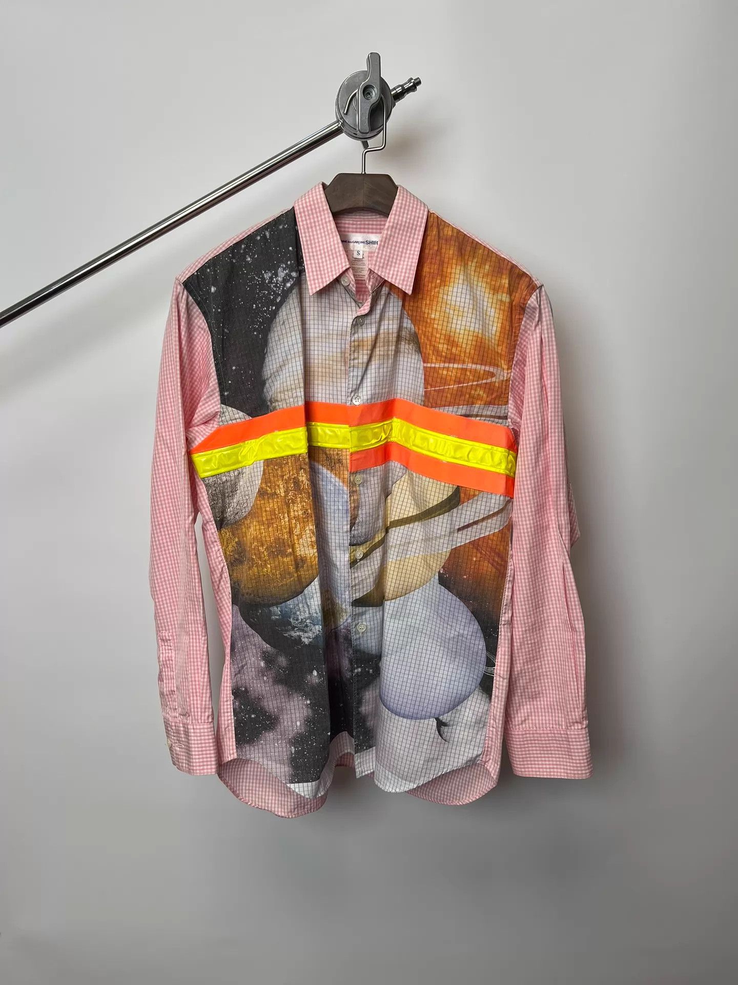 Comme des Garcons CDG Pink Checkered Planet Print Firefighter Reflective Shirt Size US S / EU 44-46 / 1 - 1 Thumbnail
