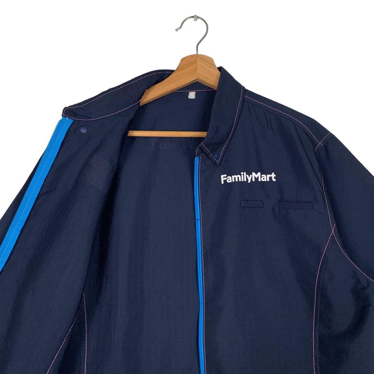 Vintage FAMILY MART Short Sleeve Uniform Jacket #0250-C11 Size US M / EU 48-50 / 2 - 11 Thumbnail