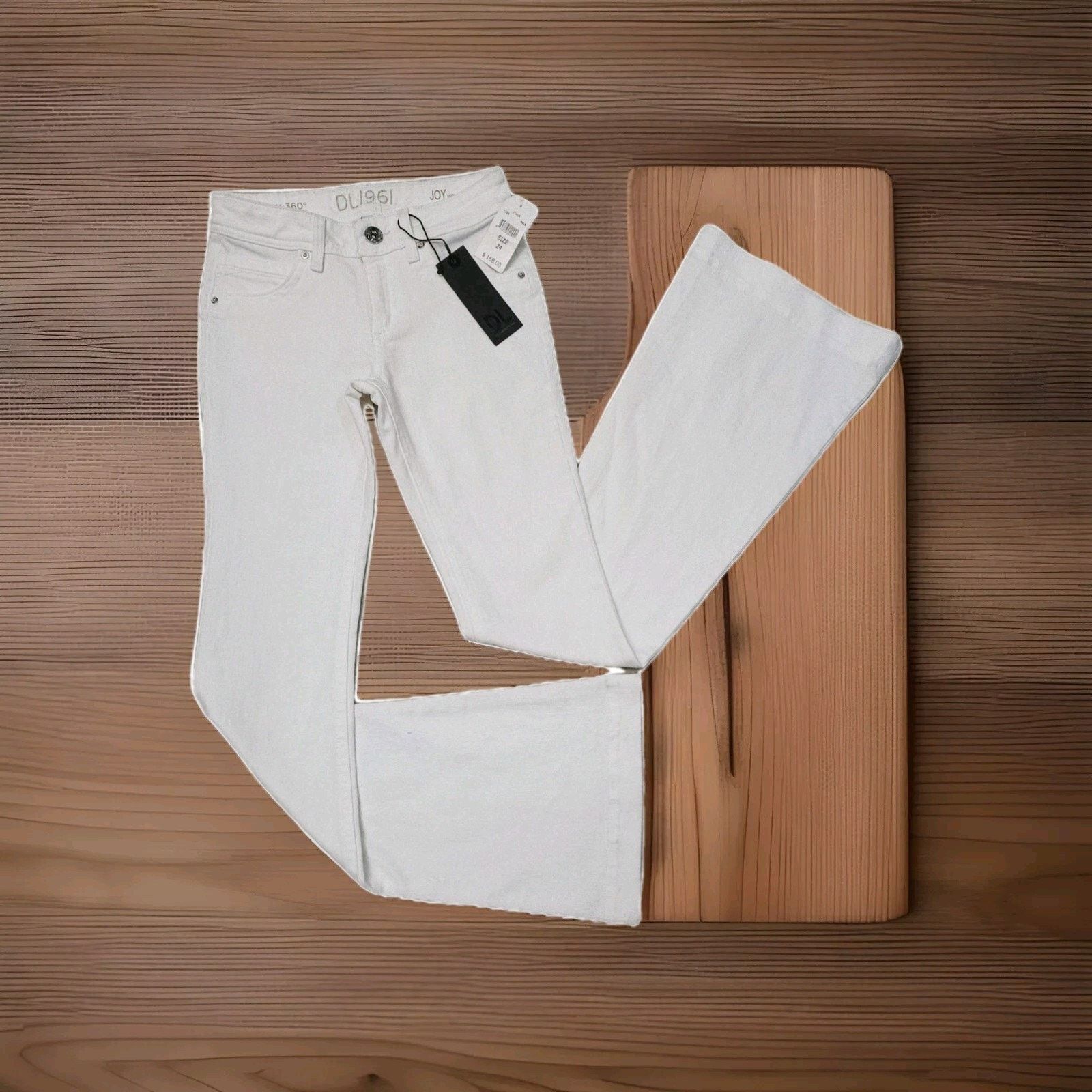 DL1961 DL1961 "Joy" 4 Way 360 High Rise Flare Jeans White Size 24 Size 24" / US 00 / IT 34 - 6 Thumbnail