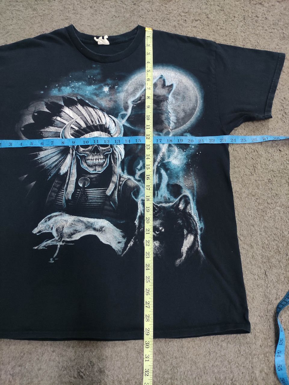 Vintage Vintage Native American Indian Skeleton Wolf Tee Tshirt Size US L / EU 52-54 / 3 - 5 Thumbnail