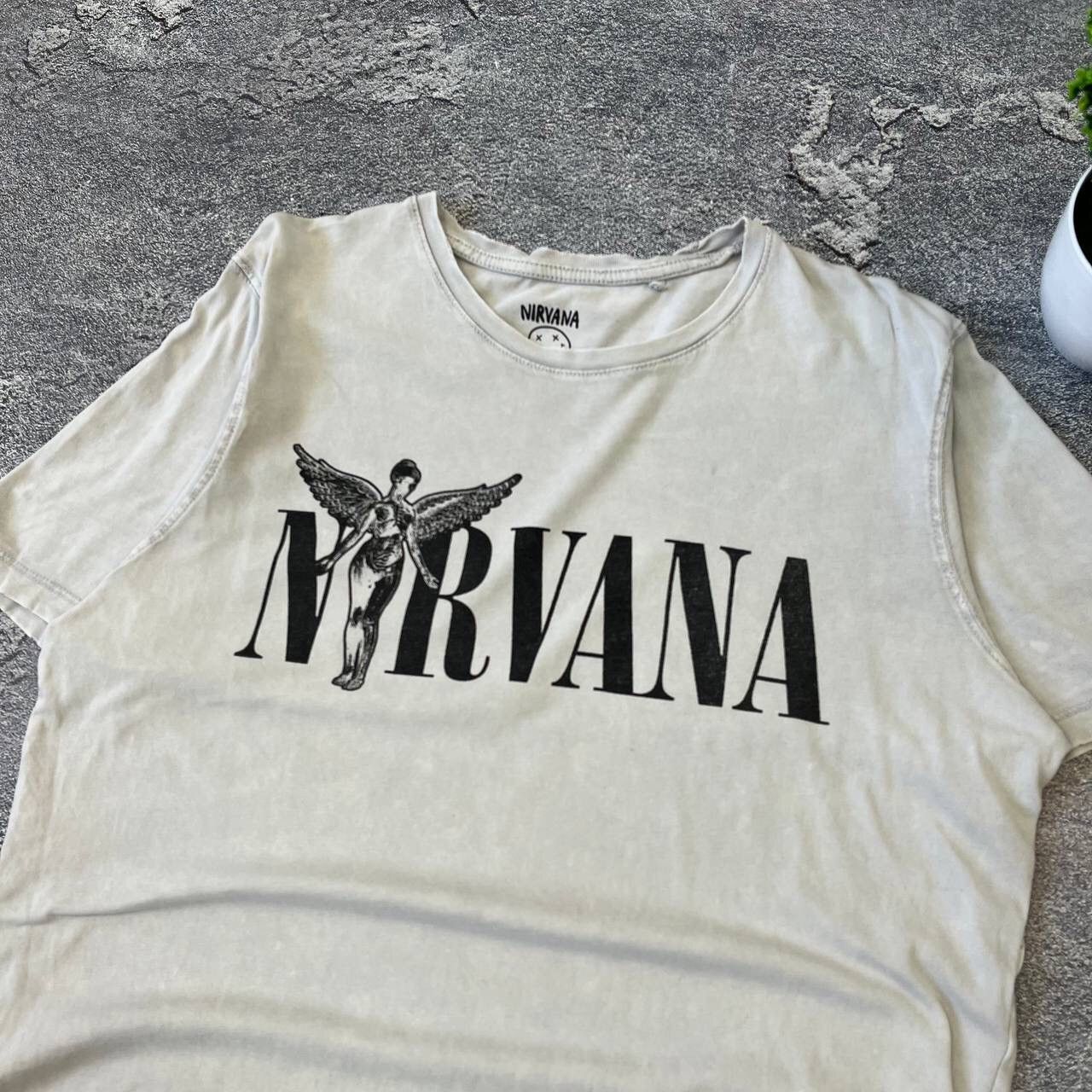 Nirvana × Vintage Vintage distressed Nirvana Big Logo T-Shirt Y2K,Size M Size US M / EU 48-50 / 2 - 15 Thumbnail