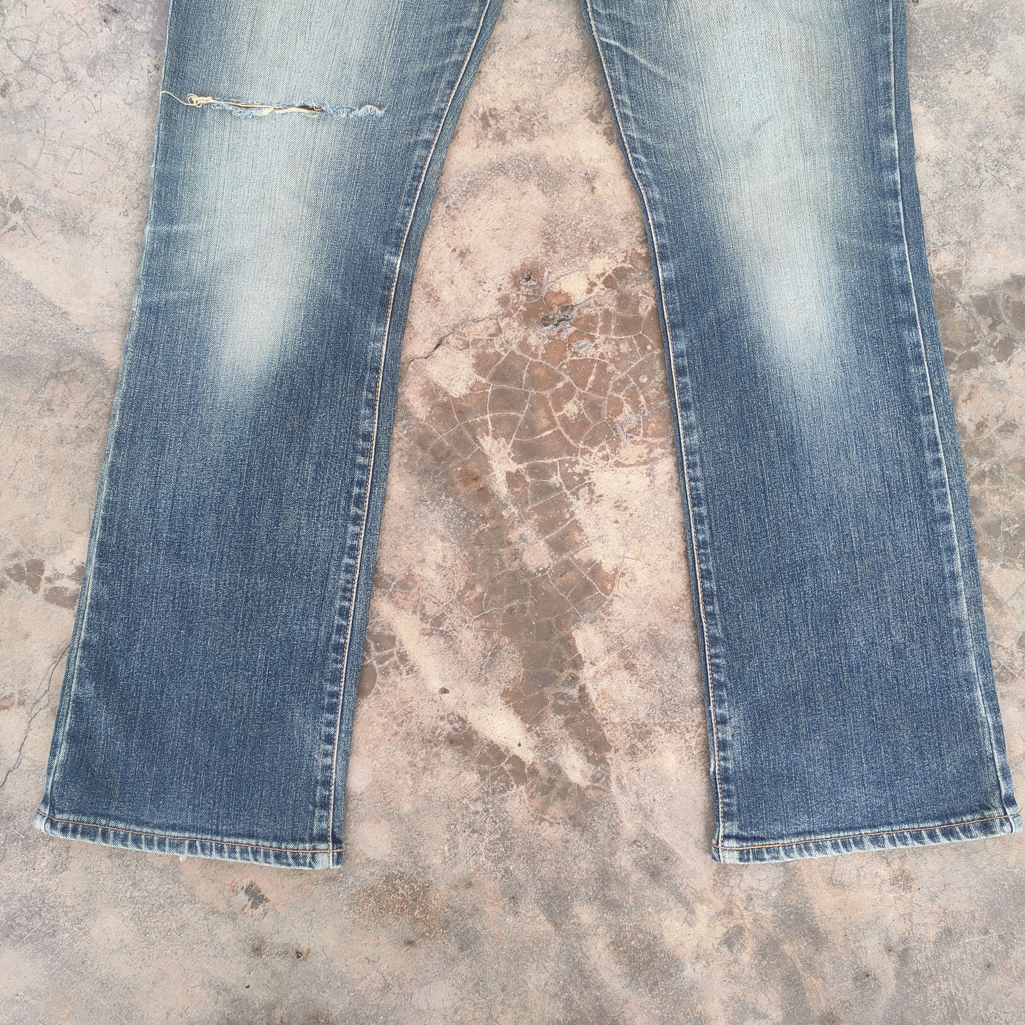 Wrangler W36 Vtg wrangler Faded distressed jeans denim pants Size US 35 - 4 Thumbnail