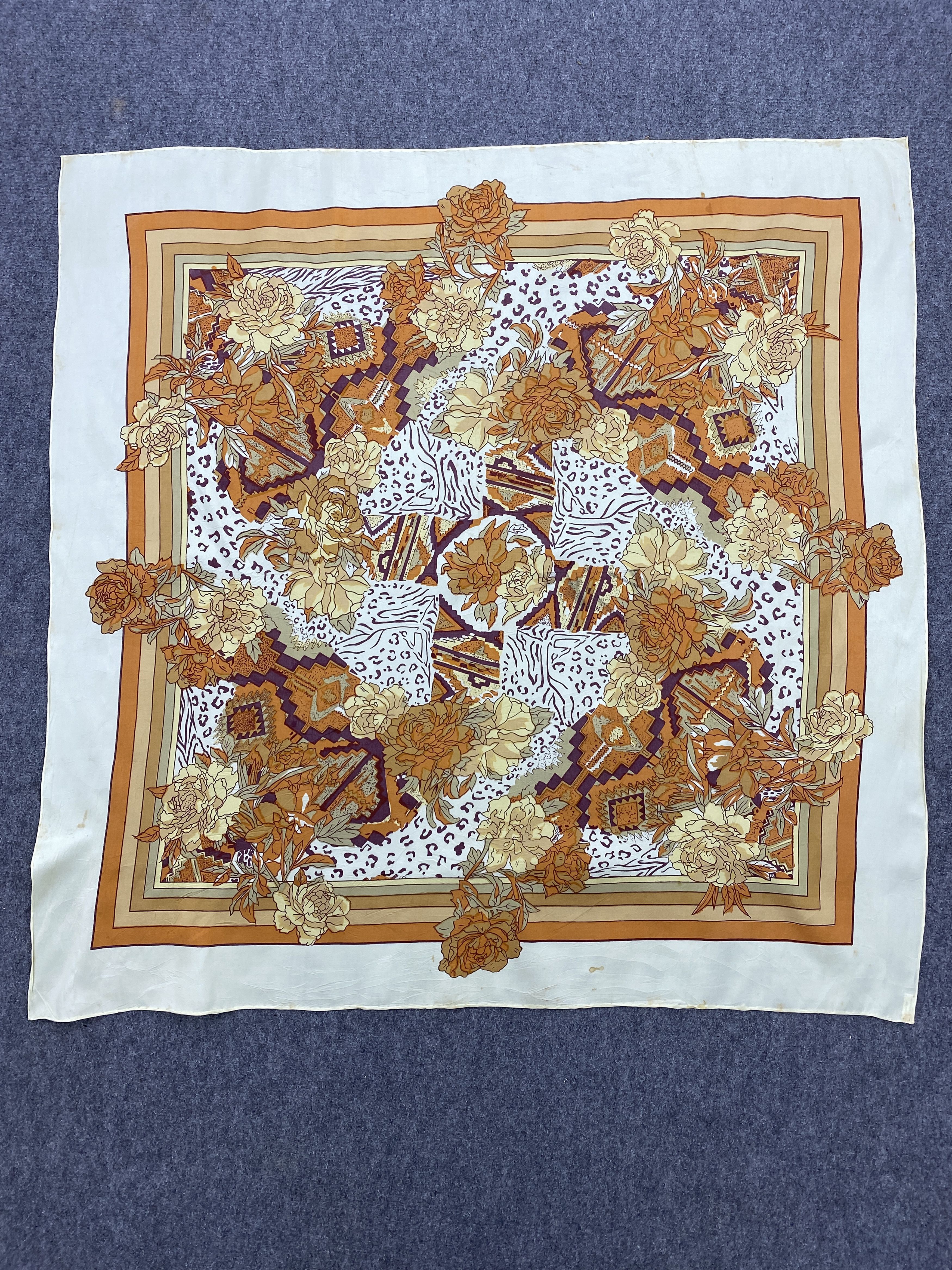 Japanese Brand Japan Geometrical Floral Silk Shawl / Silk Scarf SN0222 Size ONE SIZE - 2 Thumbnail