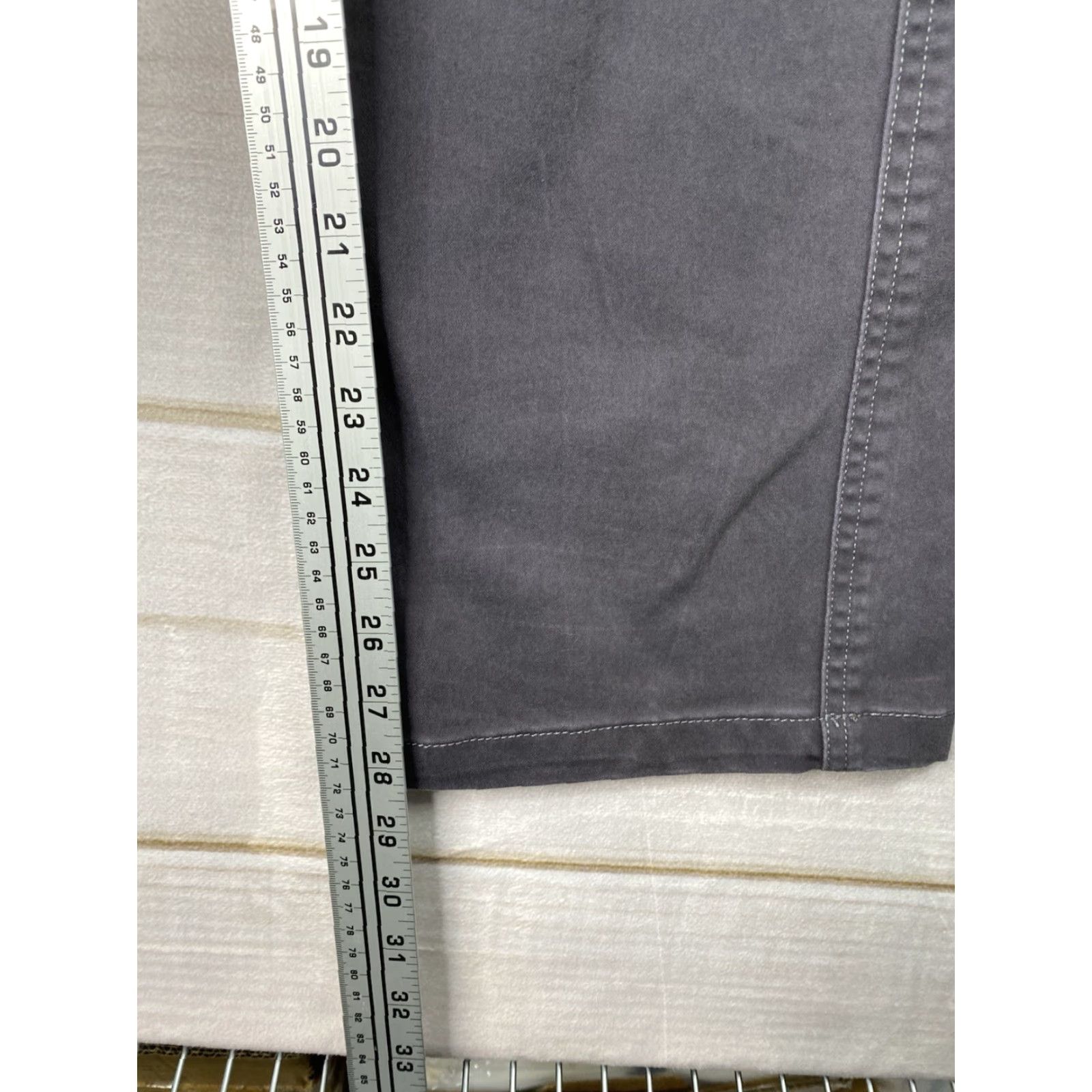 Vintage Kuhl Pants Womens 14 Gray Stretch Chino Mid Rise Reinforced Seams Pockets Logo Outdoor Casual Size 36" / US 14 / IT 50 - 6 Thumbnail