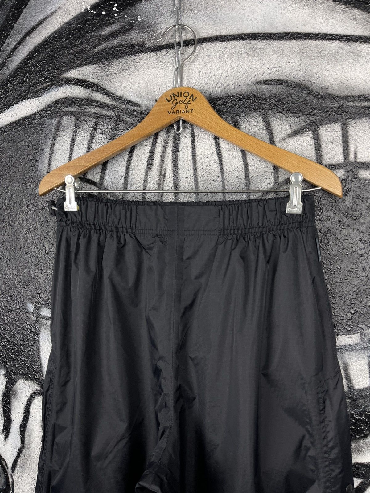 Berghaus Berghaus Aqua Foil Gorpcore Baggy Style Pants Men’s Size L Size US 33 - 13 Thumbnail