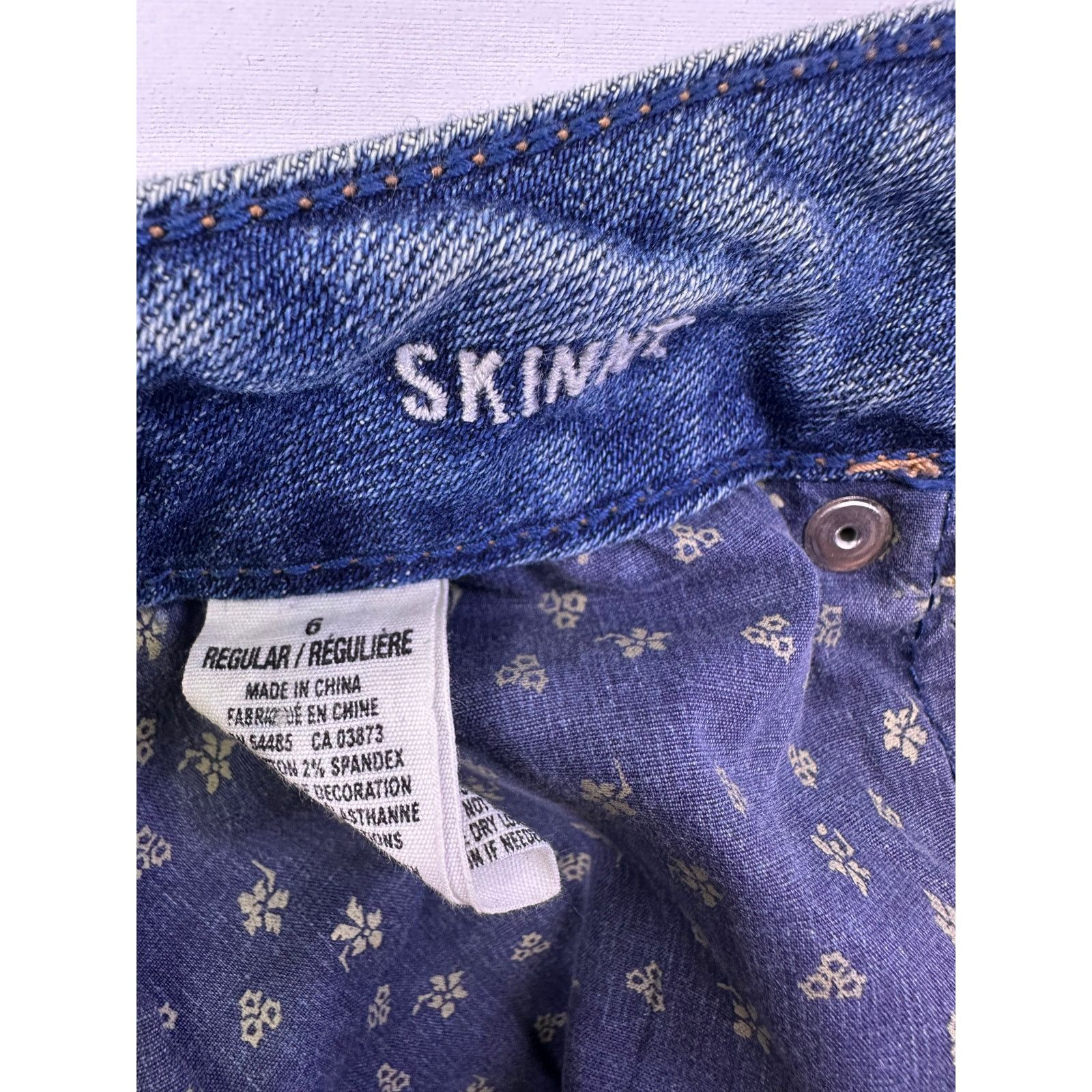 American Eagle Outfitters American Eagle Blue Ripped Skinny Jeans Size 6 Size 28" / US 6 / IT 42 - 13 Thumbnail