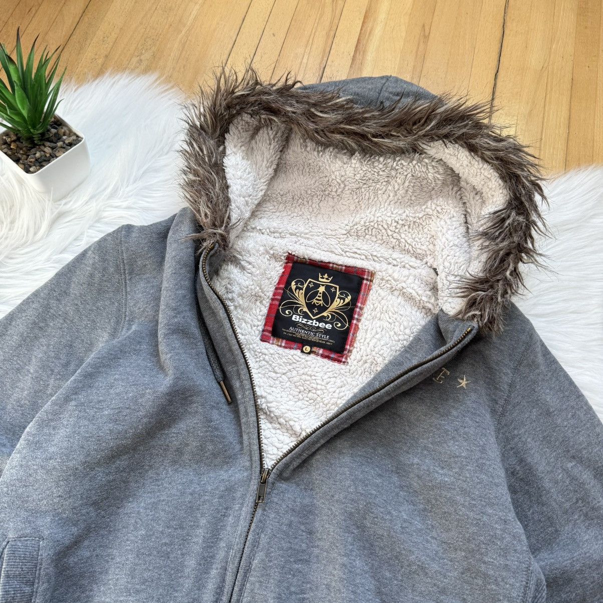 If Six Was Nine 📌 Crazy BizzBee Vintage Y2K Faux Fur Zip-Hoodie Size L / US 10 / IT 46 - 5 Thumbnail
