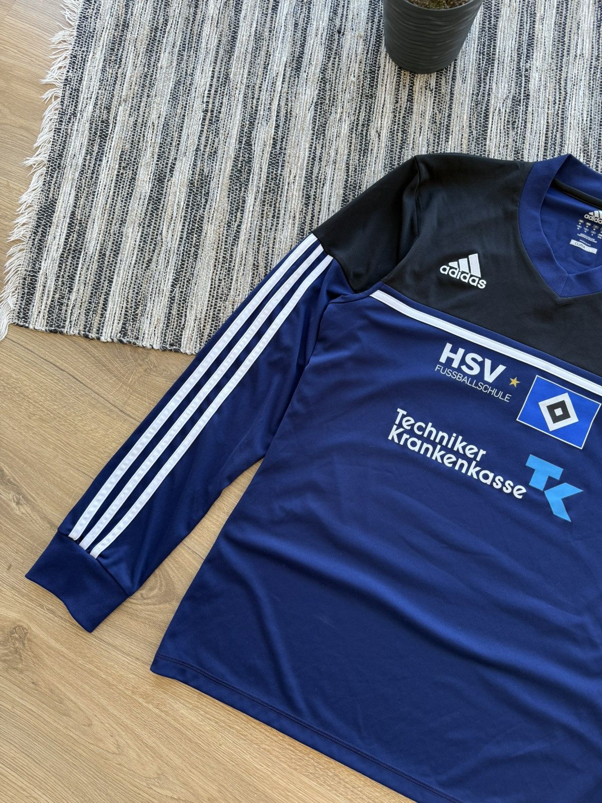 Adidas HAMBURG SV ADIDAS LONG SLEEVE SOOCER JERSEY #7 HAUKE Size US M / EU 48-50 / 2 - 3 Thumbnail