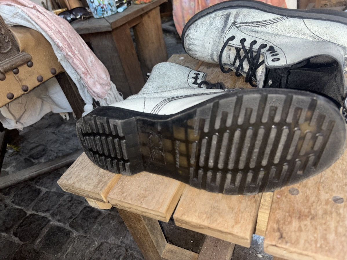 Dr. Martens Dr Martens Pascal 1460 B&W Cristal SuedeSoft crackle. Size US 12 / IT 42 - 7 Thumbnail