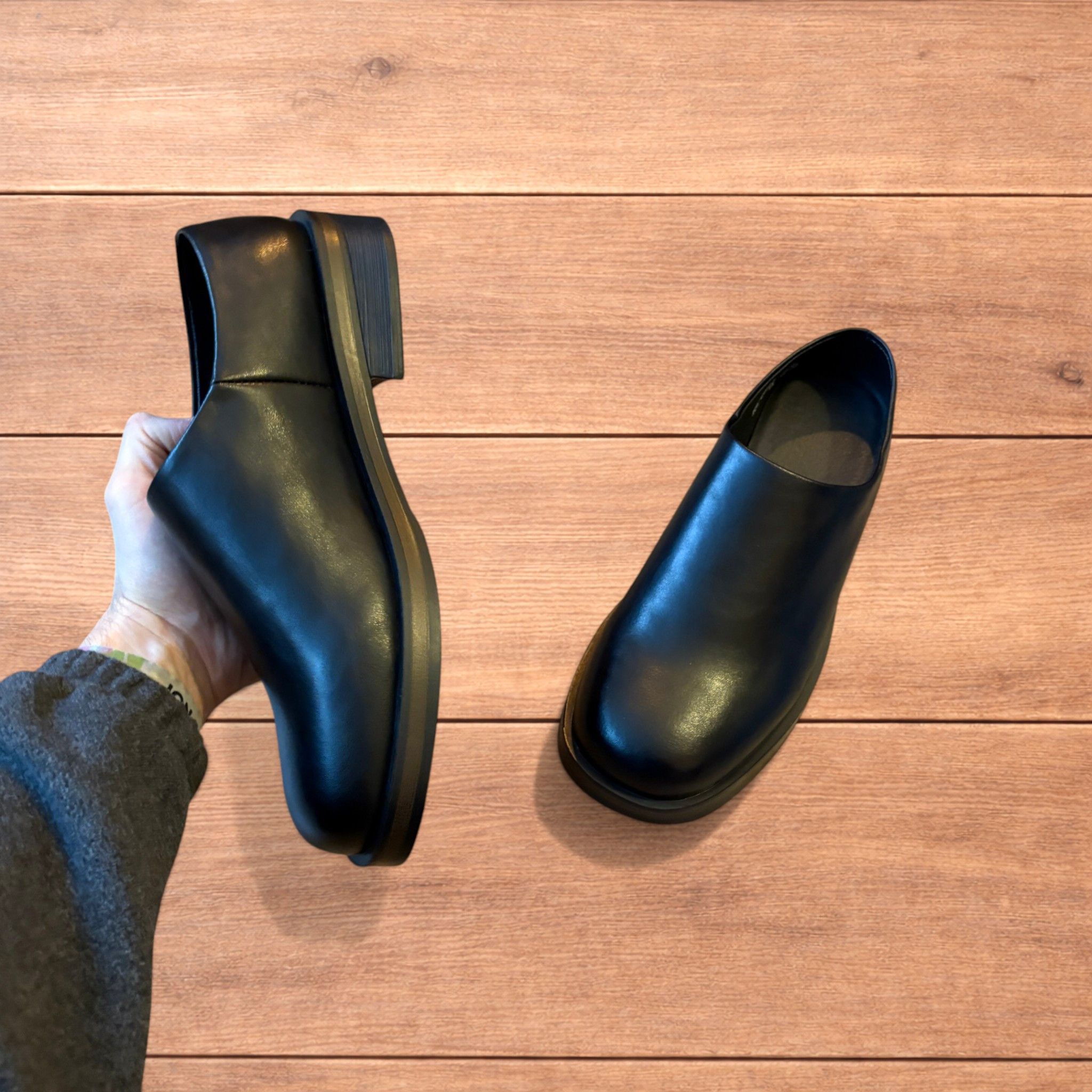 Japanese Brand Lovely faux leather slip on loafers shoes in black. Size US 11 / EU 44 - 3 Thumbnail