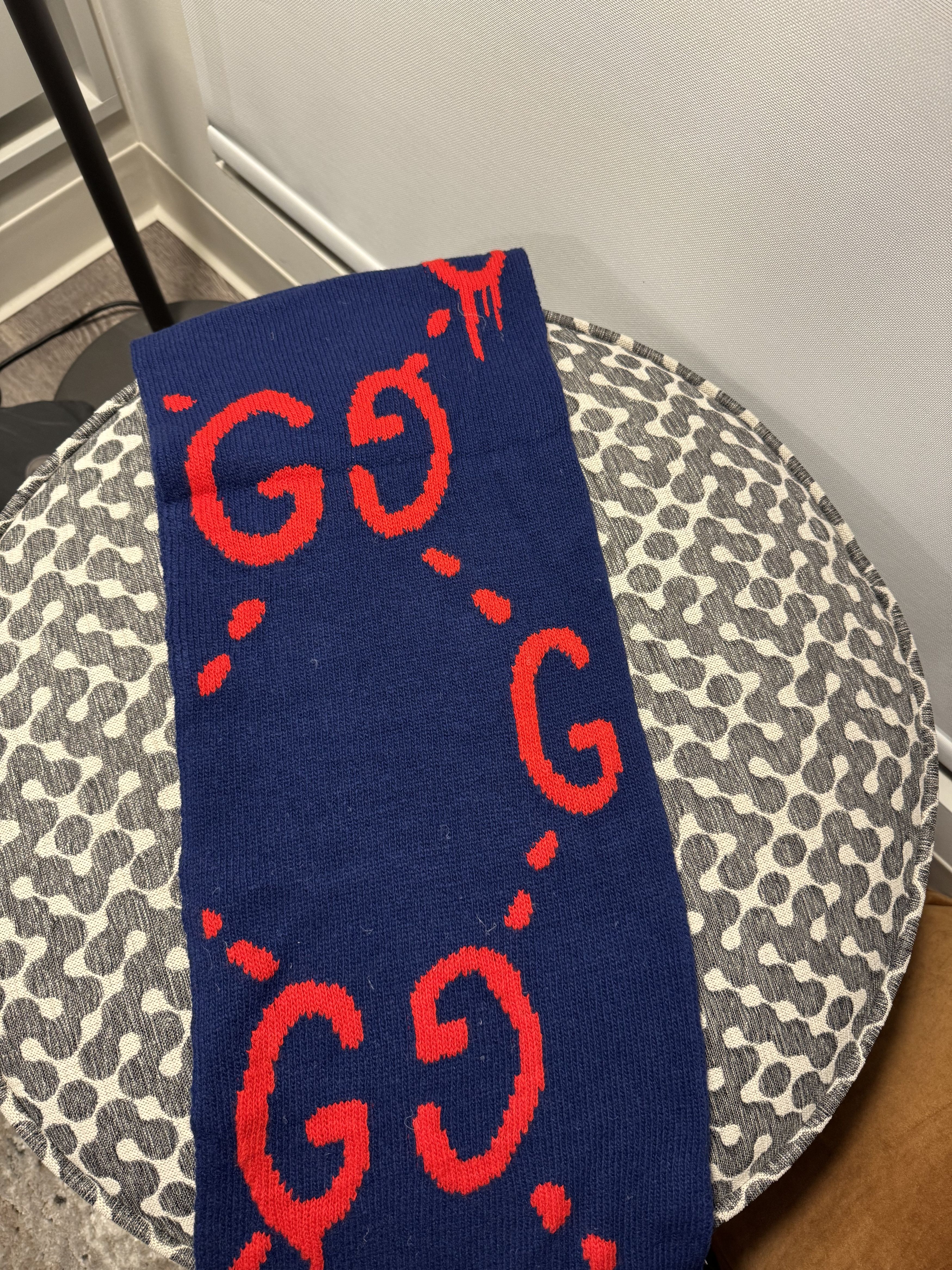 Gucci Gucci Blue Scarf with Red GG Logo Size ONE SIZE - 1 Thumbnail