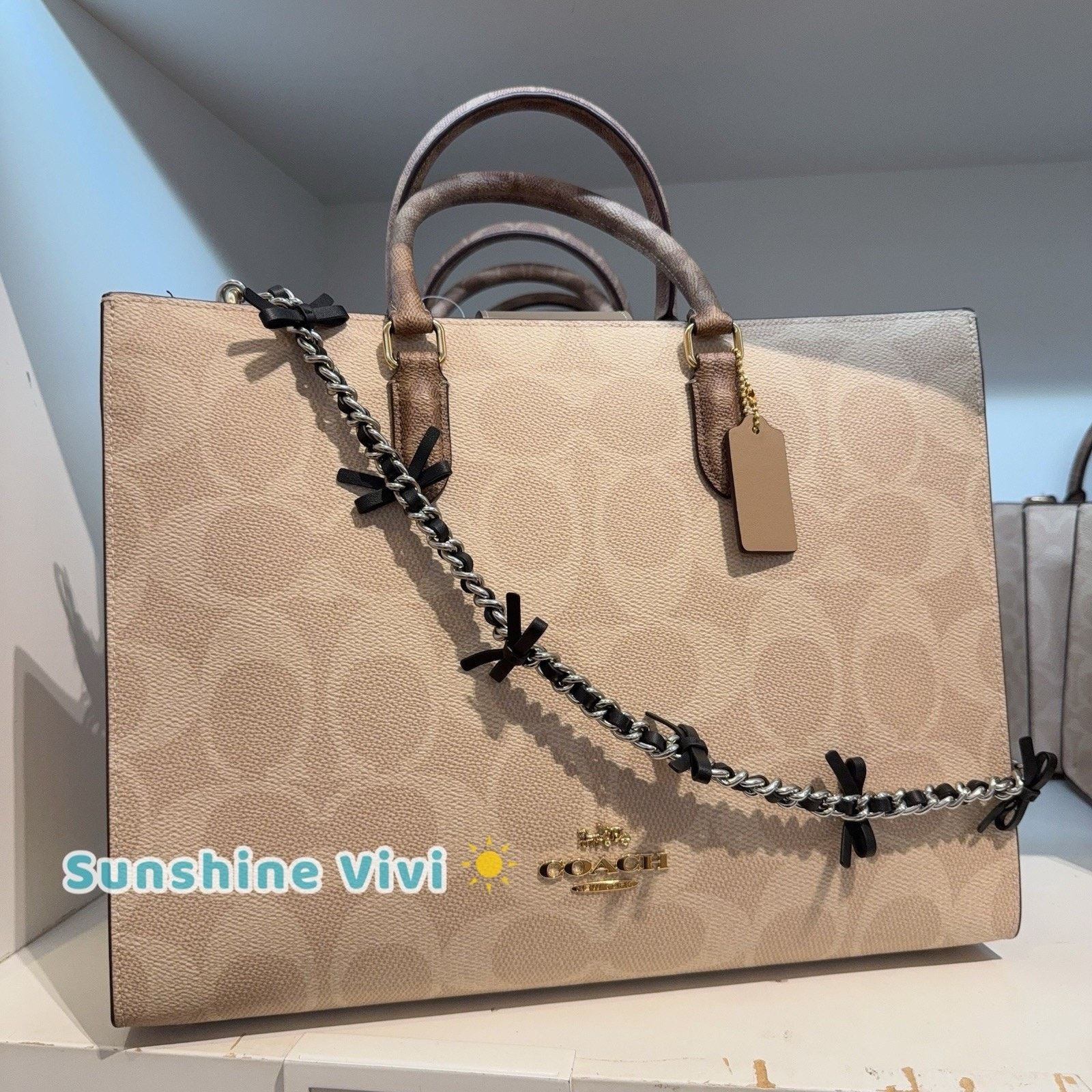 Coach NWT Bundle Coach Chain Strap Bows cy260 & CY677 Large Maggie Size ONE SIZE - 7 Thumbnail