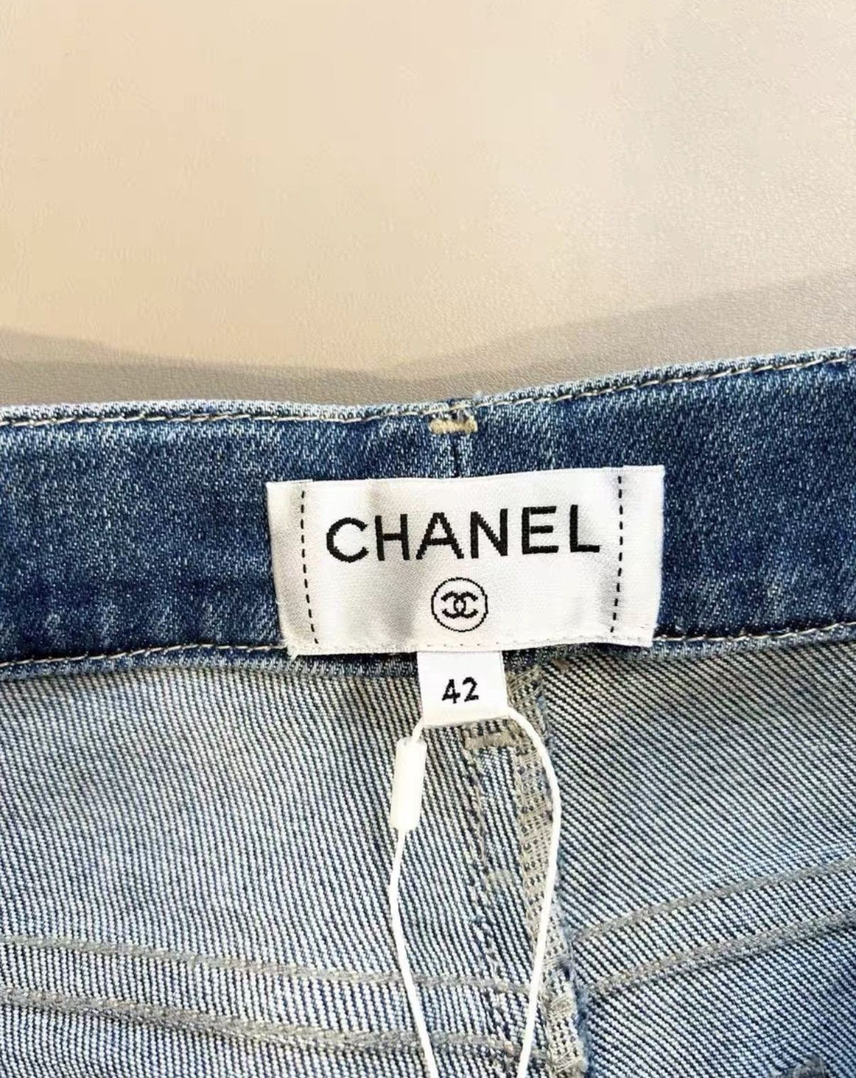 Chanel Chanel F42 Blue Logo Print Skinny Jeans J33 Size 28" / US 6 / IT 42 - 6 Thumbnail