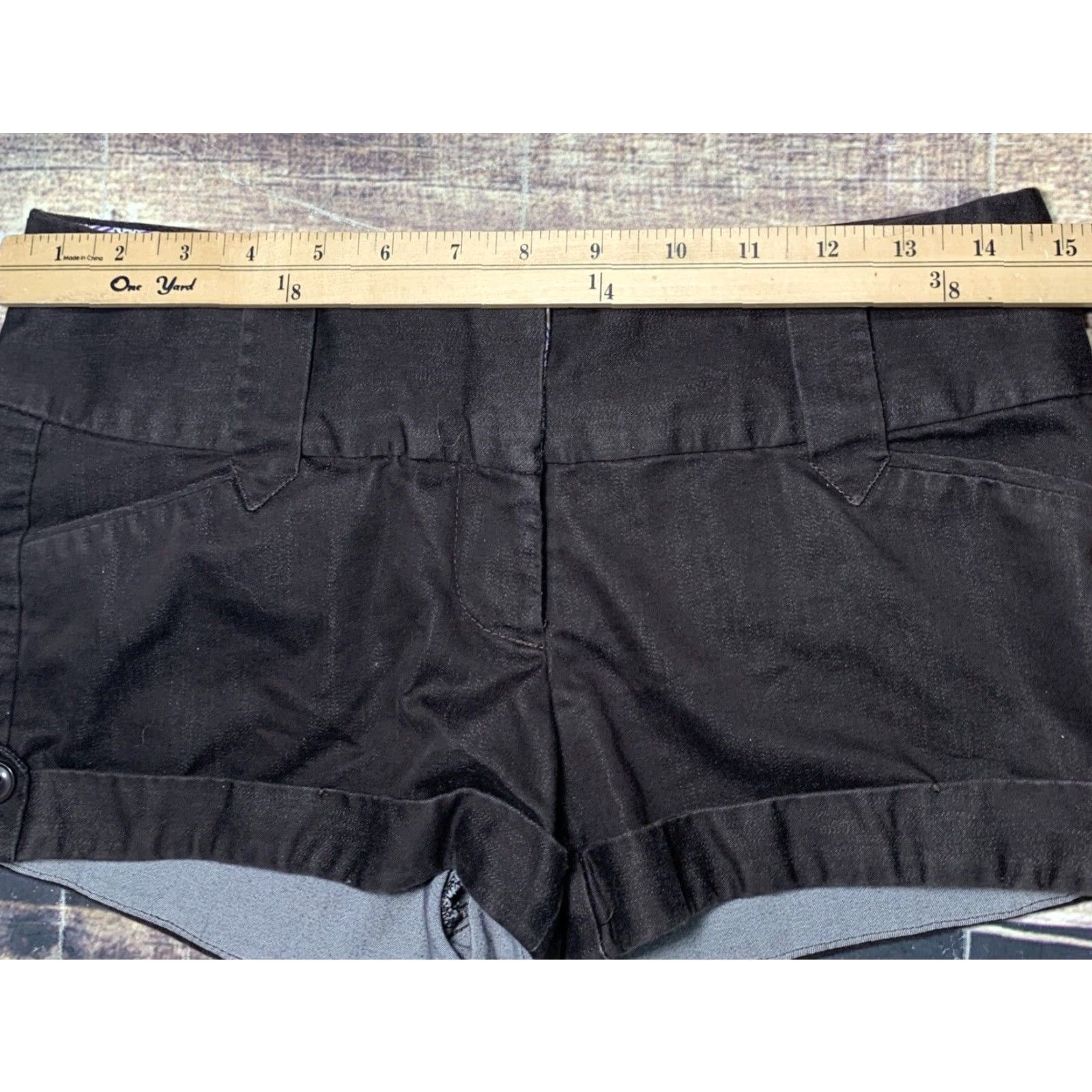 Vintage Charlotte Russe Womens Shorts Dark Brown Size 7 Flap Pockets Cuffed Waist 30 Short Chino Casual Boyfriend Preppy Womens Regular Fit Cotton Spandex* Size 28" / US 6 / IT 42 - 5 Thumbnail